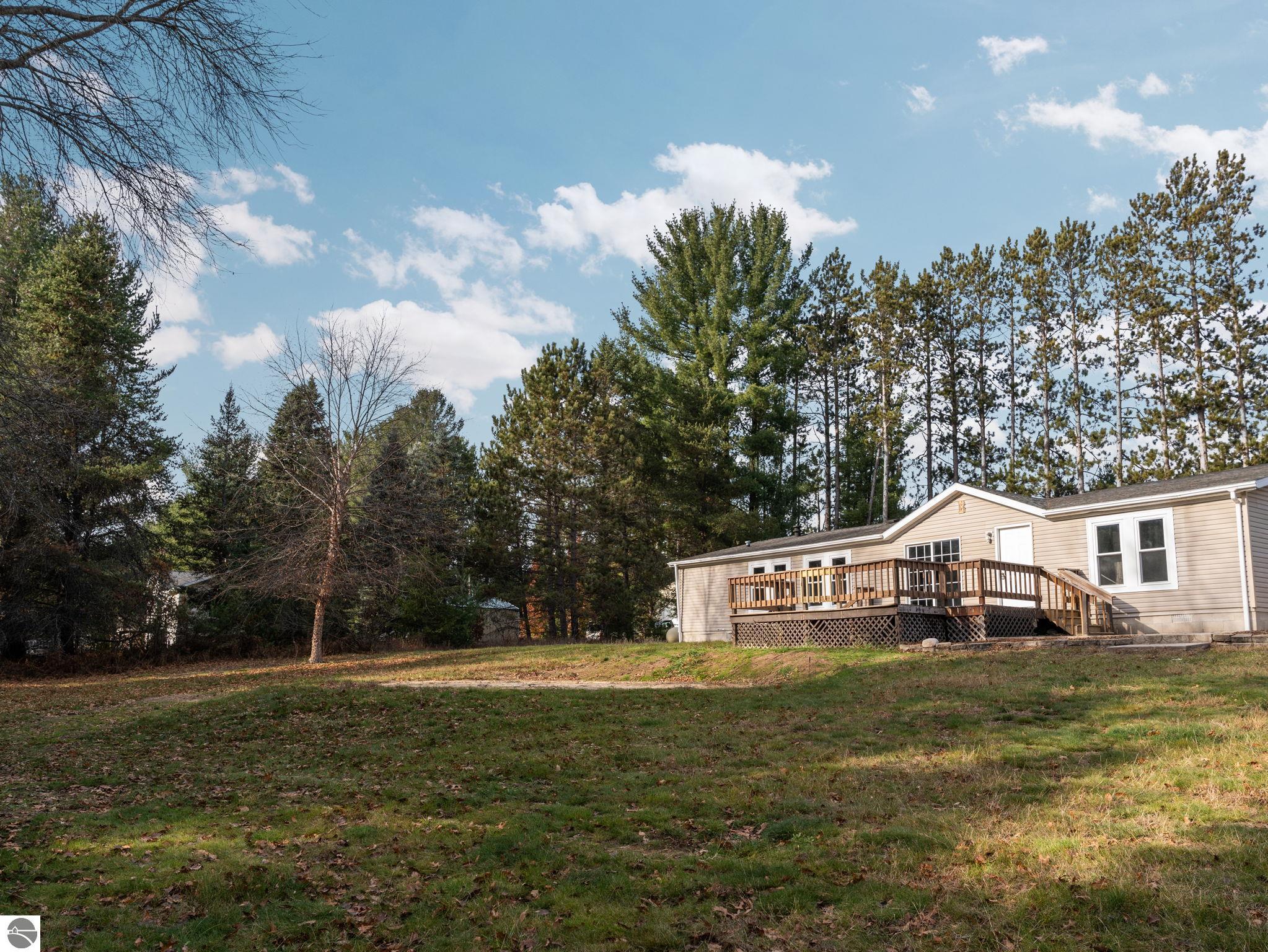 5765 Lund Road, Sw