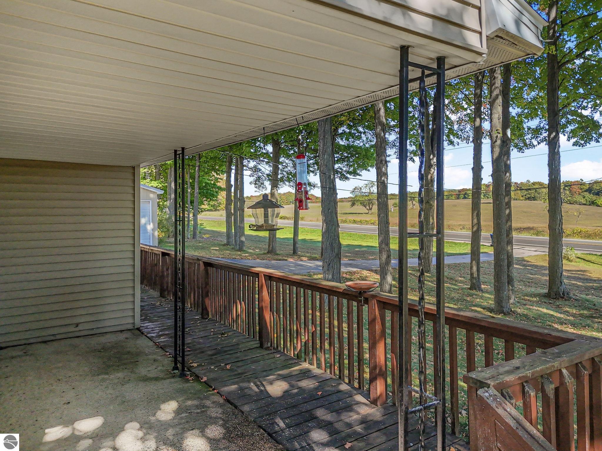 185 N Three Mile Road