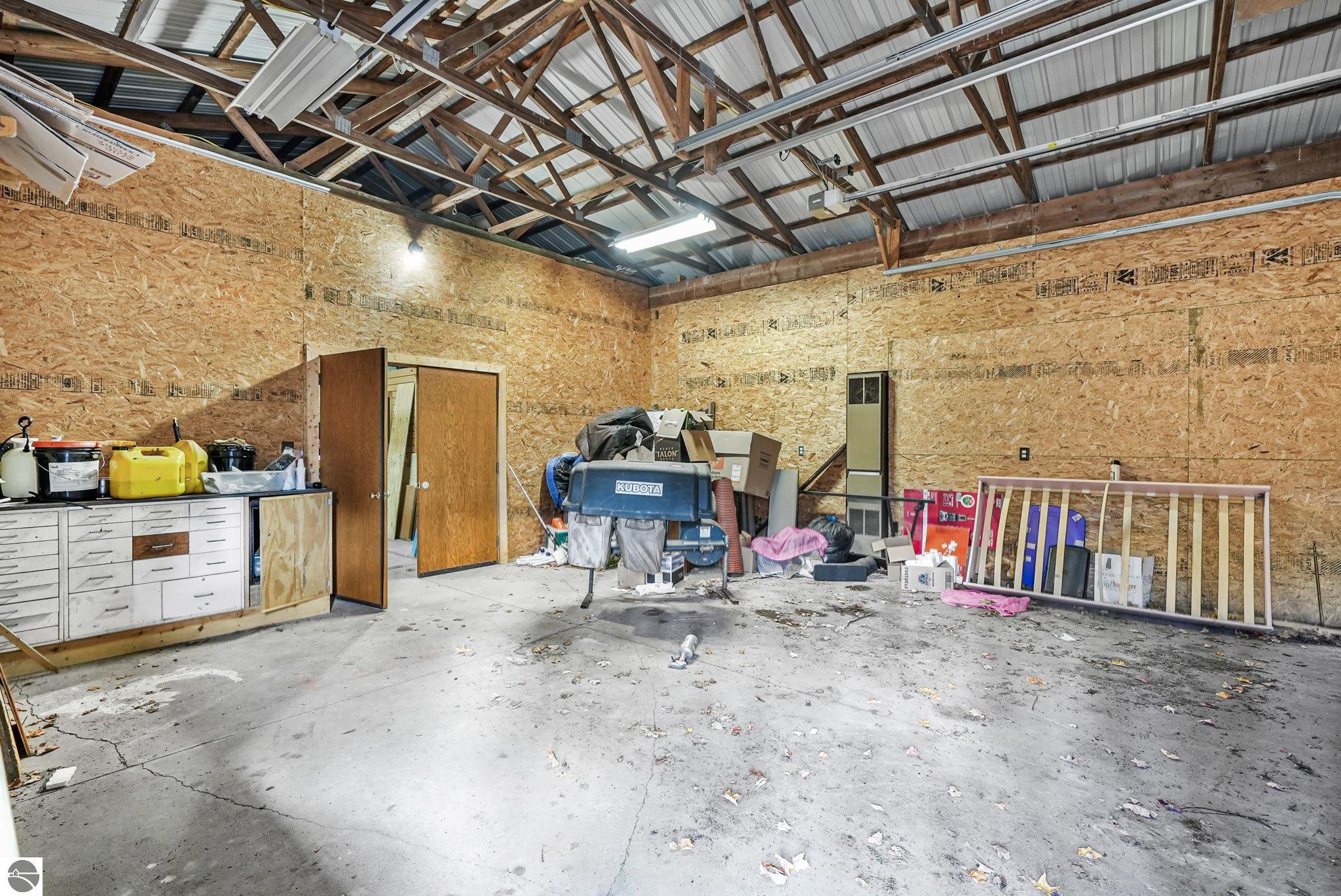 185 N Three Mile Road