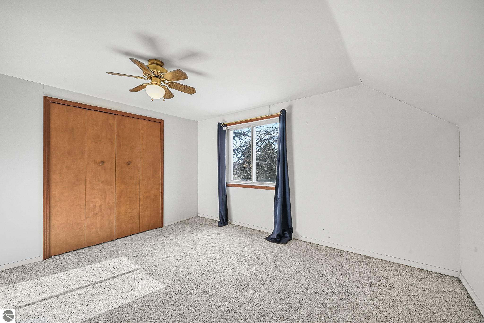 185 N Three Mile Road