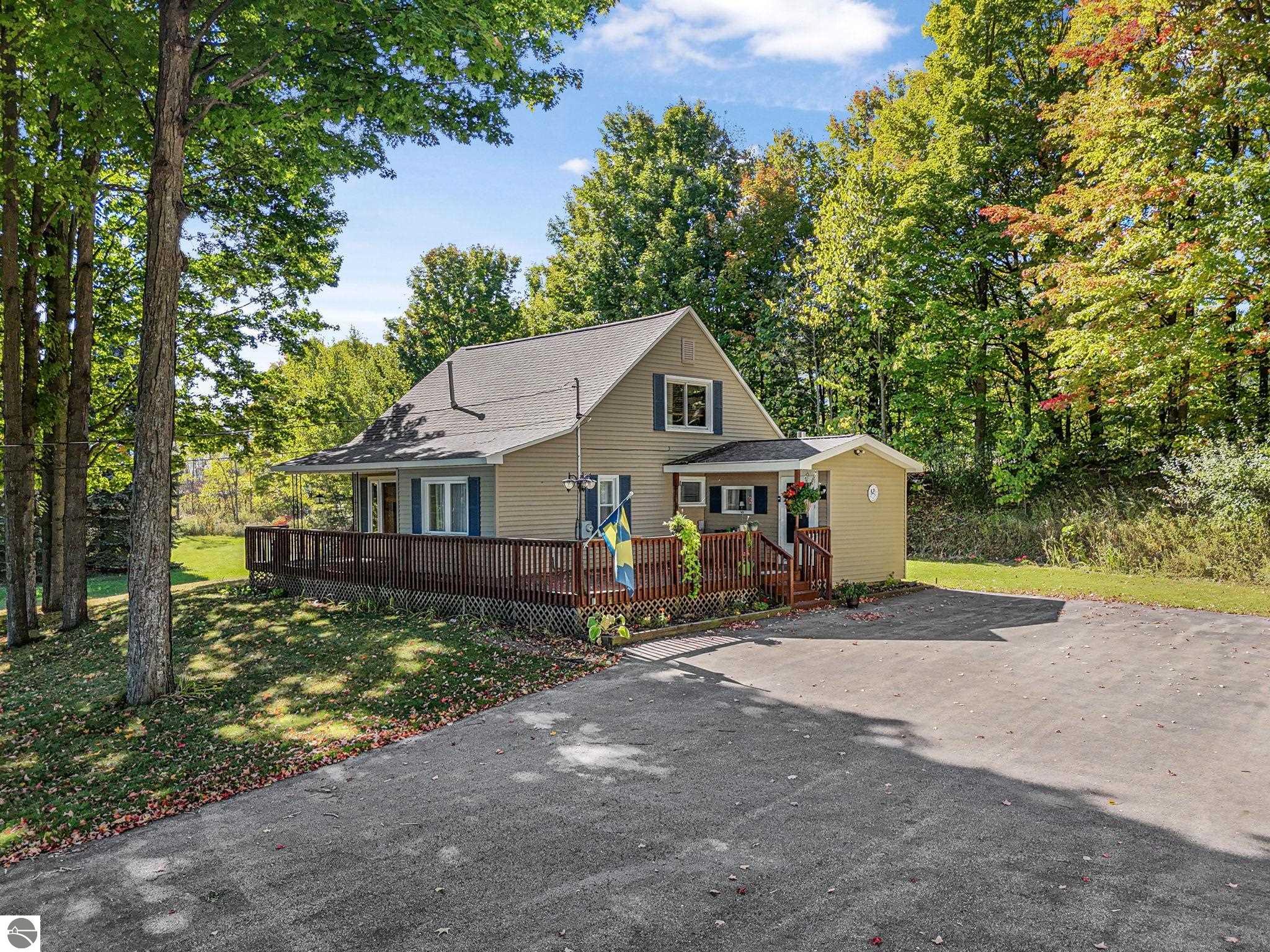 185 N Three Mile Road
