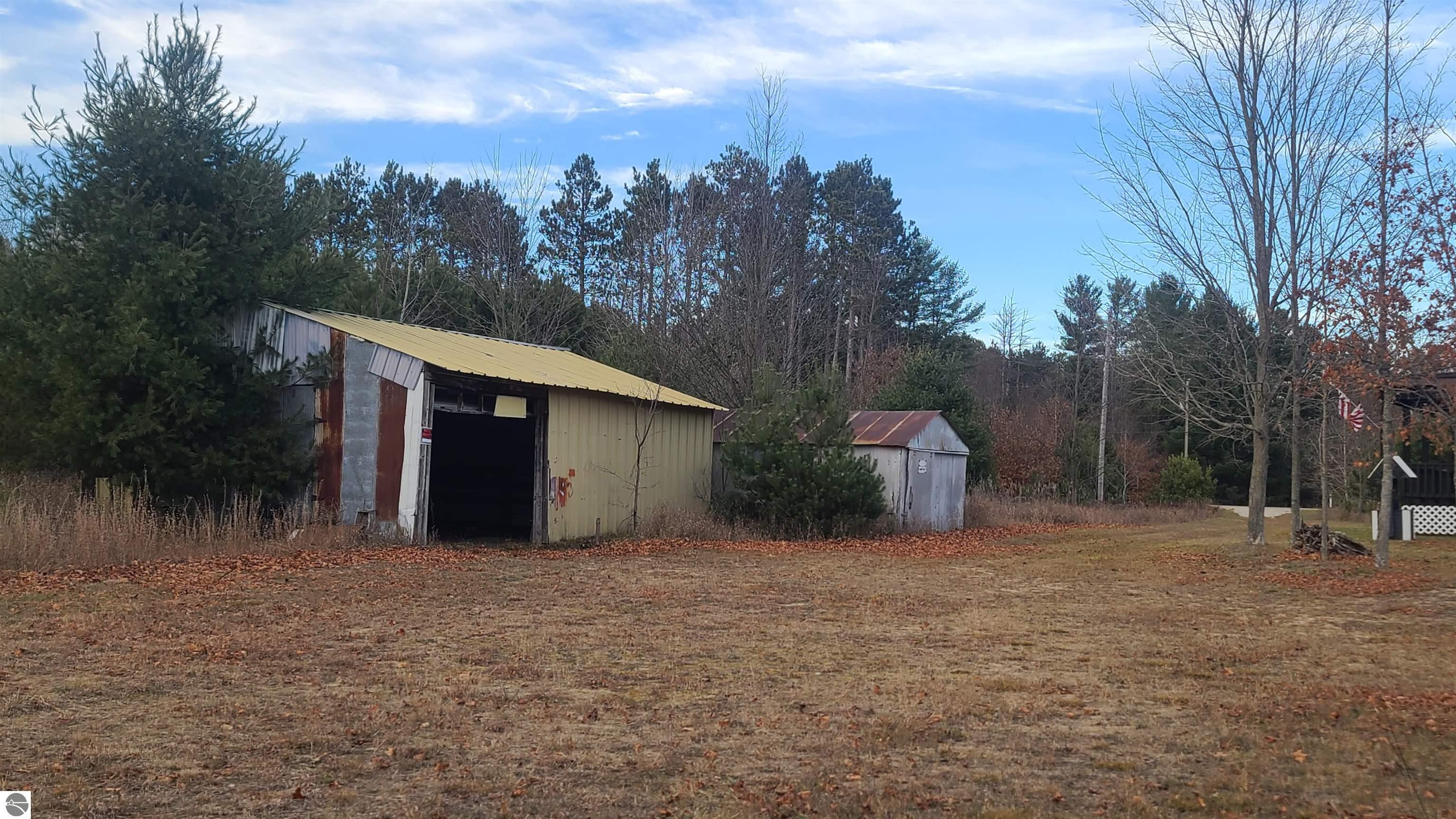 740 E East County Line Road