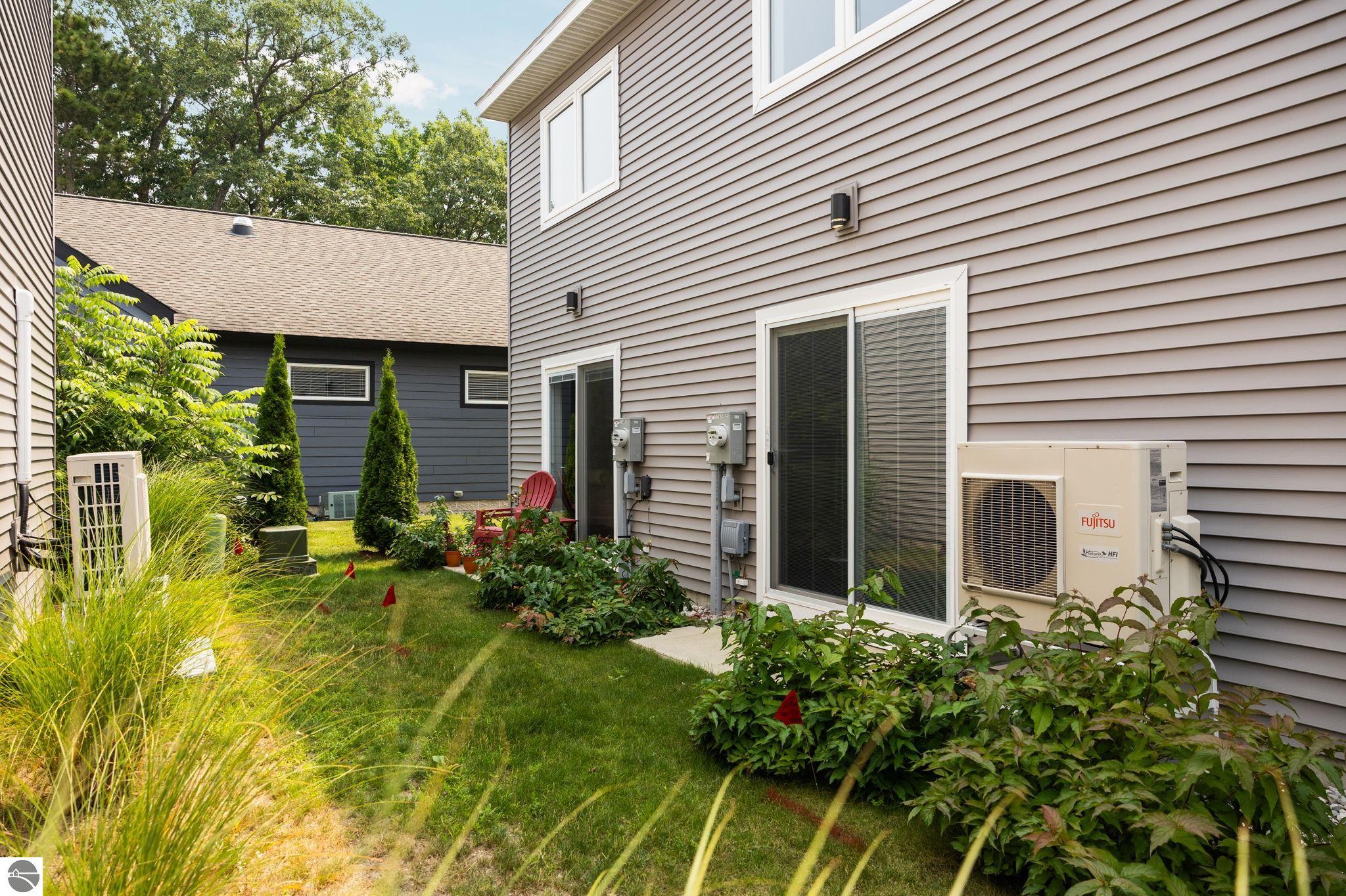 1143 E Eighth Street # 2