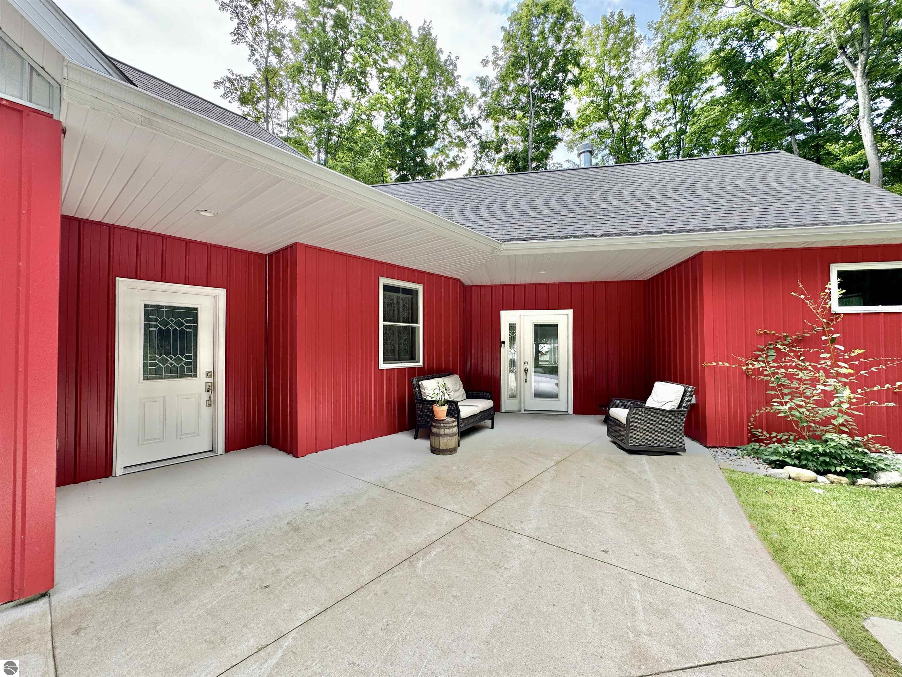 2144 N Jacobson Road