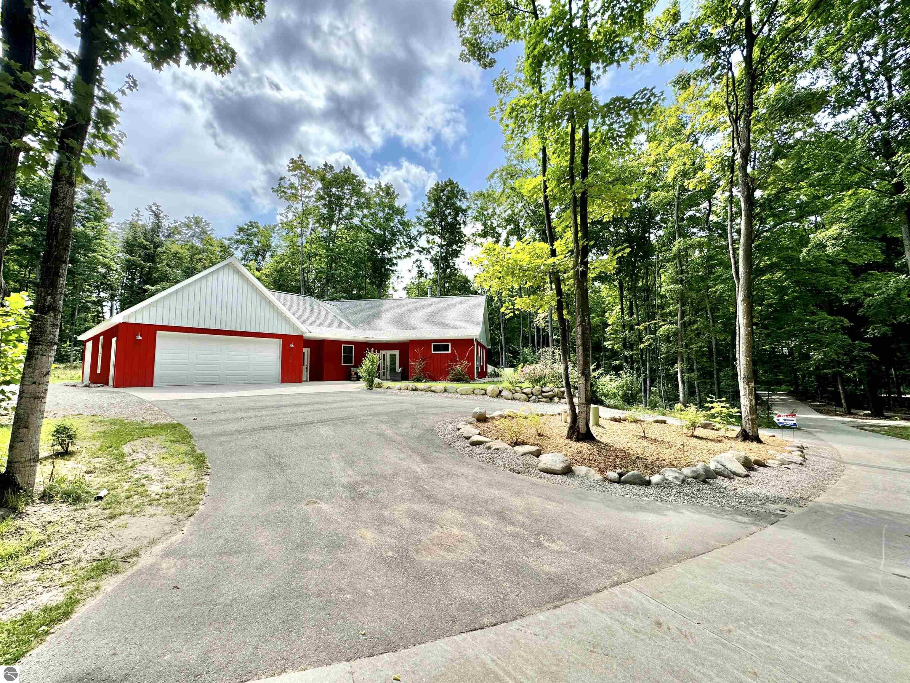2144 N Jacobson Road