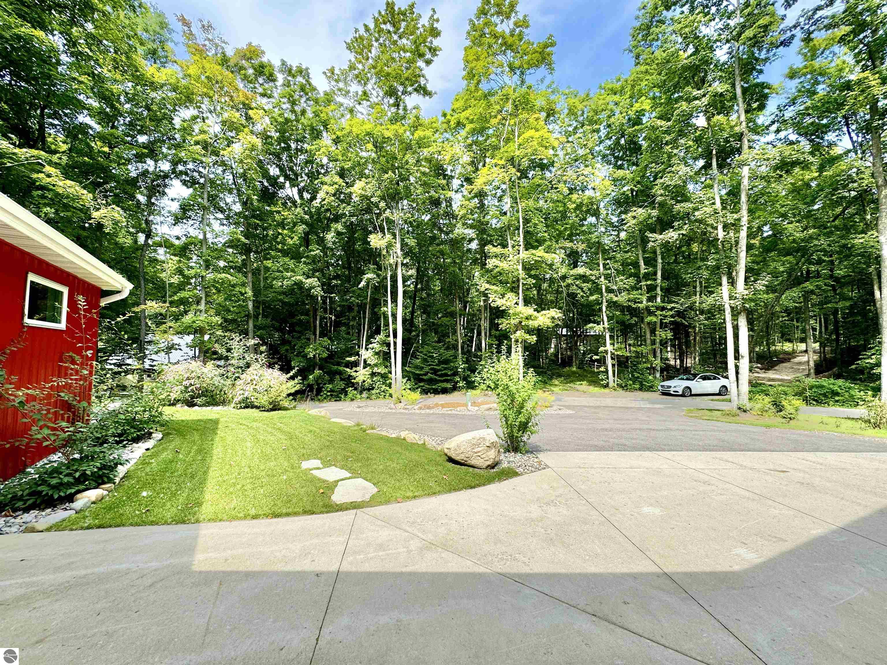 2144 N Jacobson Road