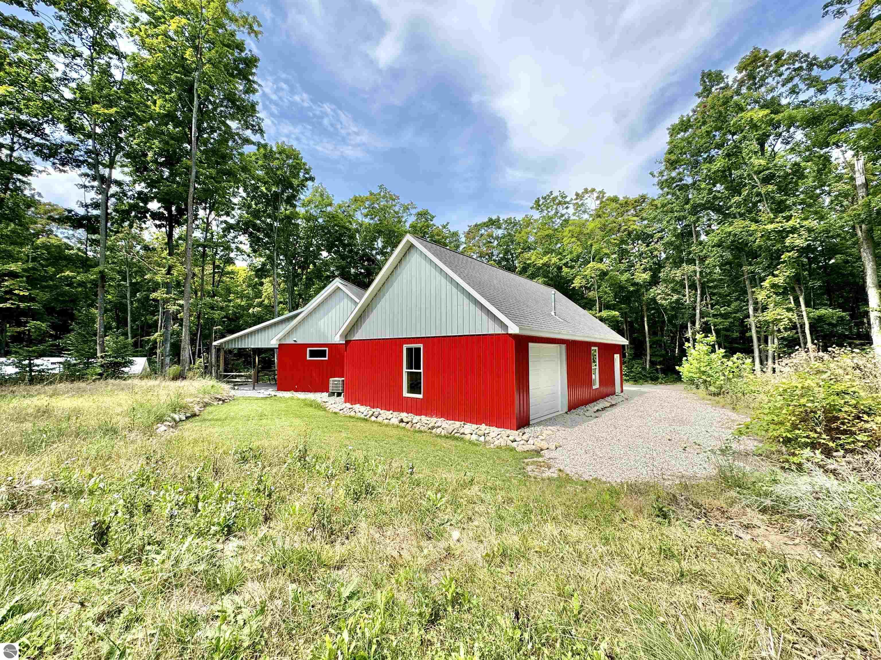 2144 N Jacobson Road