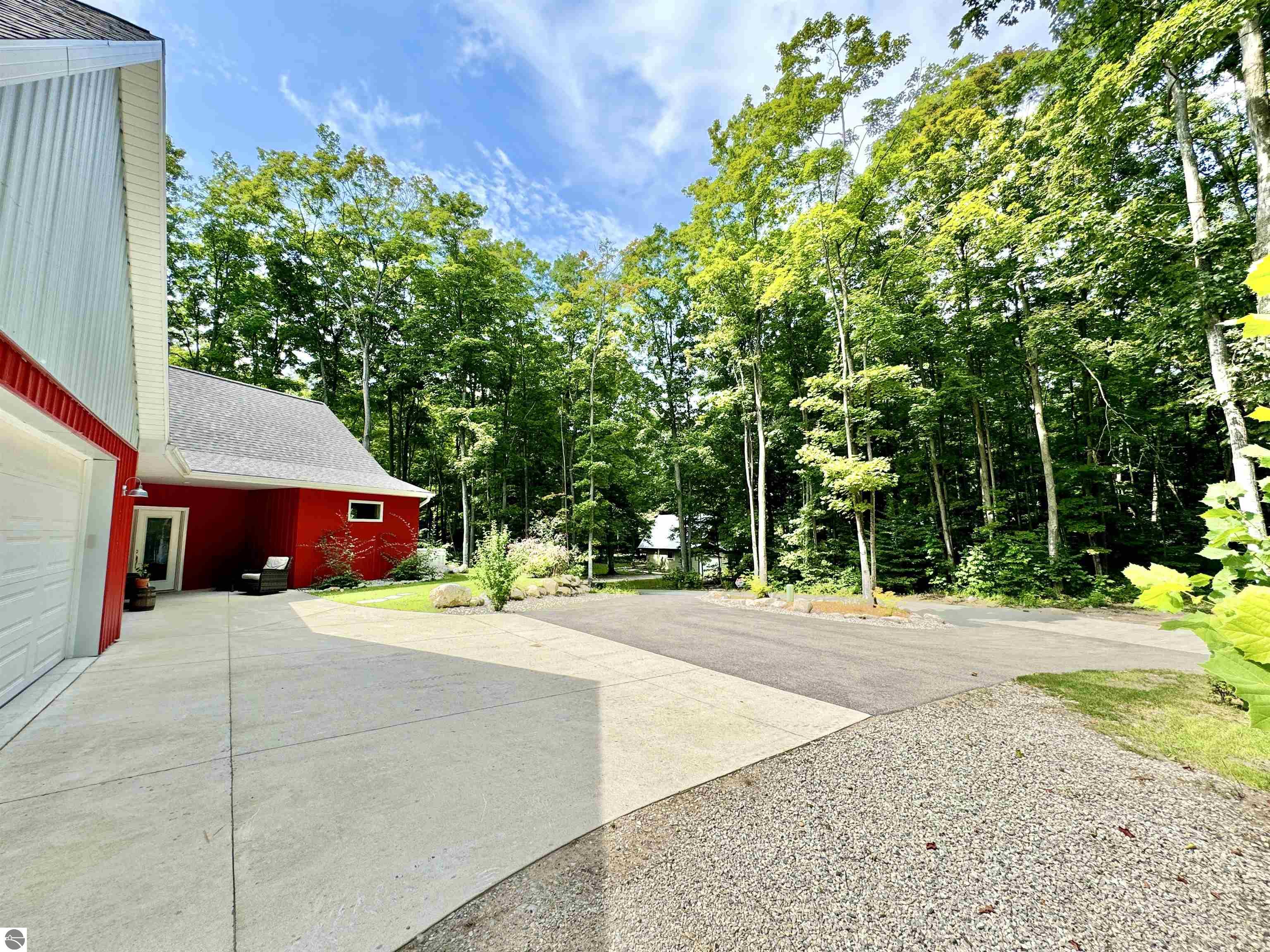 2144 N Jacobson Road
