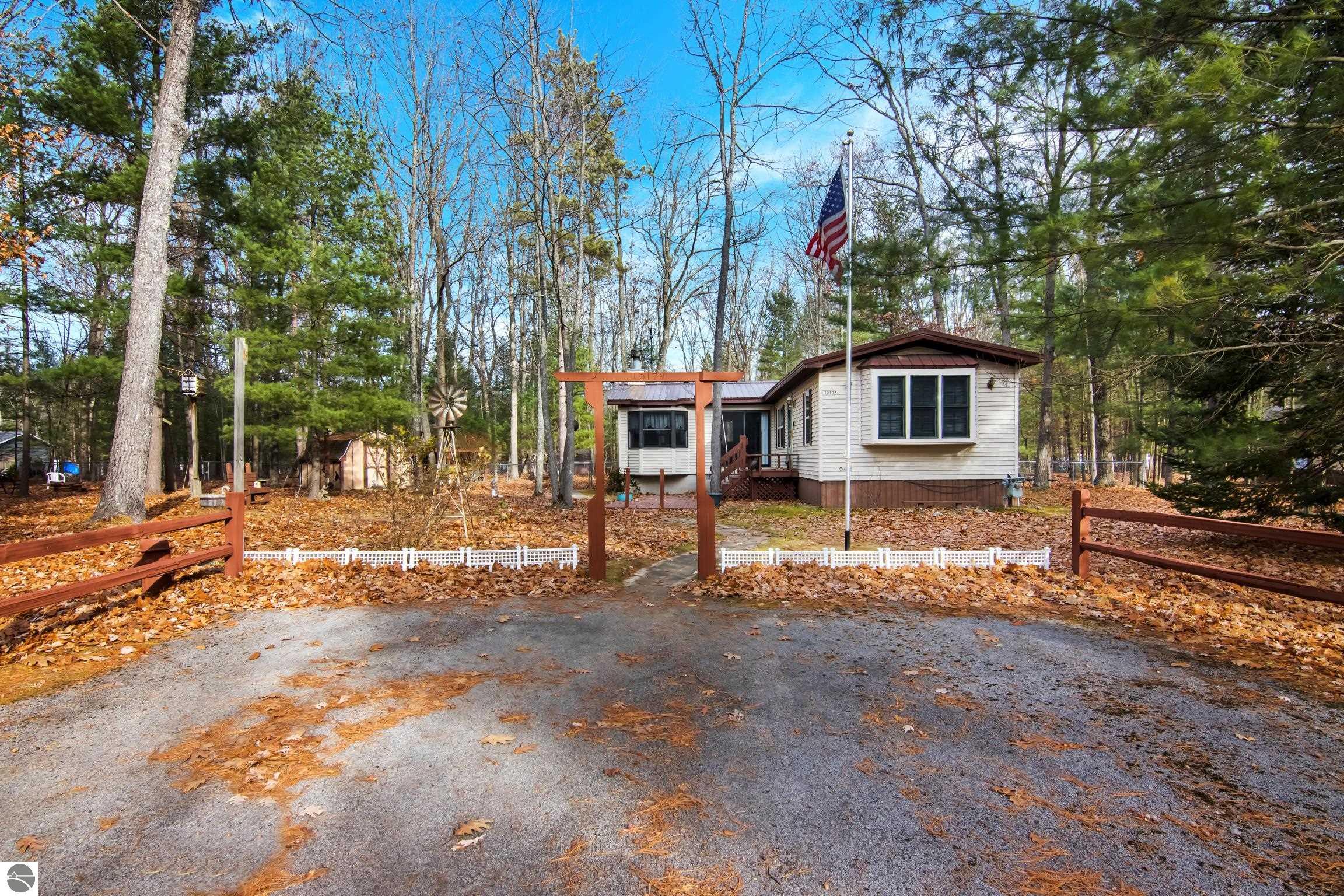 10174 Mud Lake Road