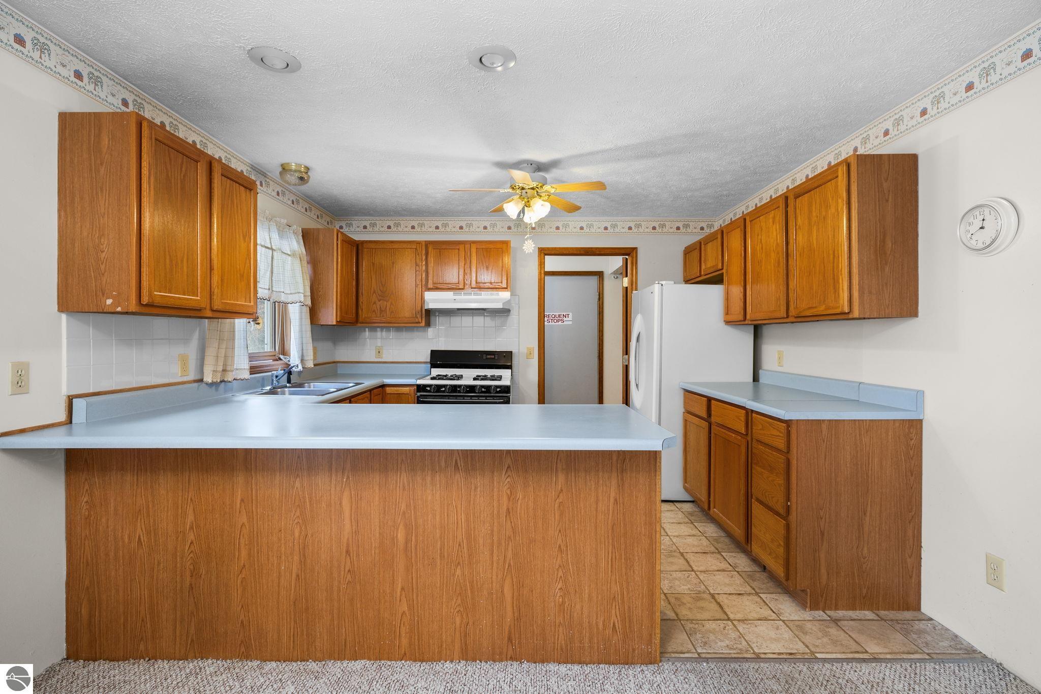 13781 Bayview Drive