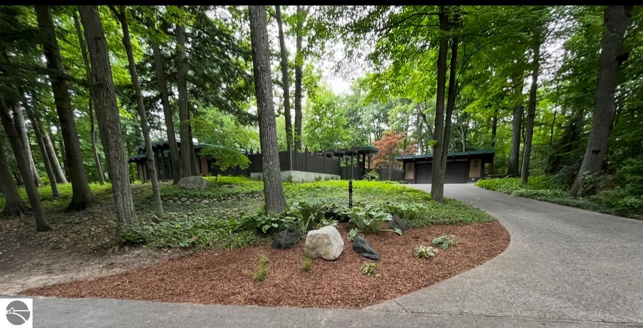2991 Ishpeming Trail