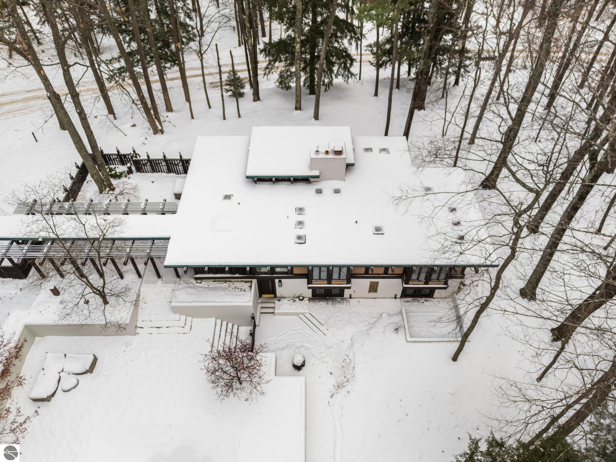 2991 Ishpeming Trail
