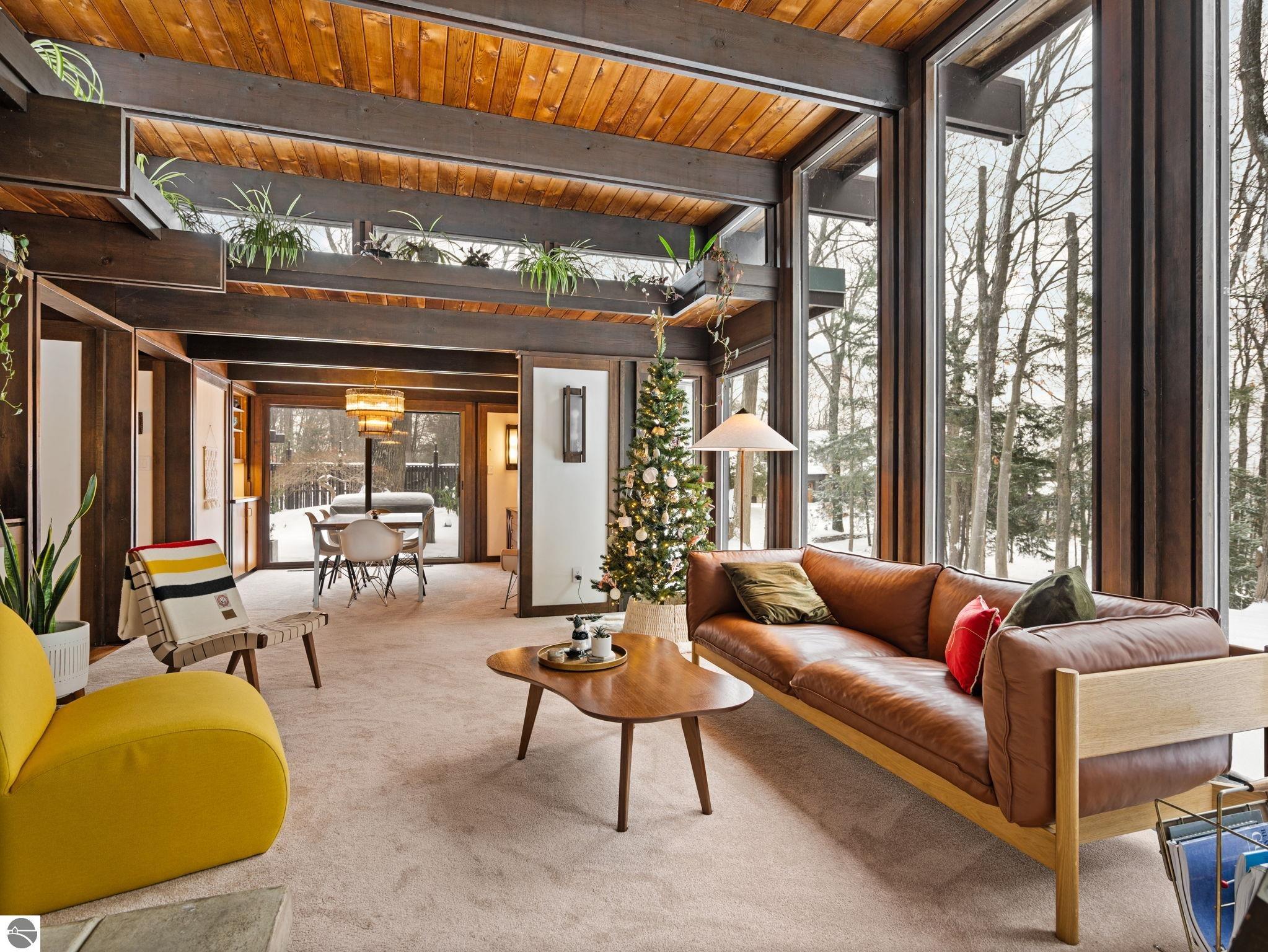 2991 Ishpeming Trail