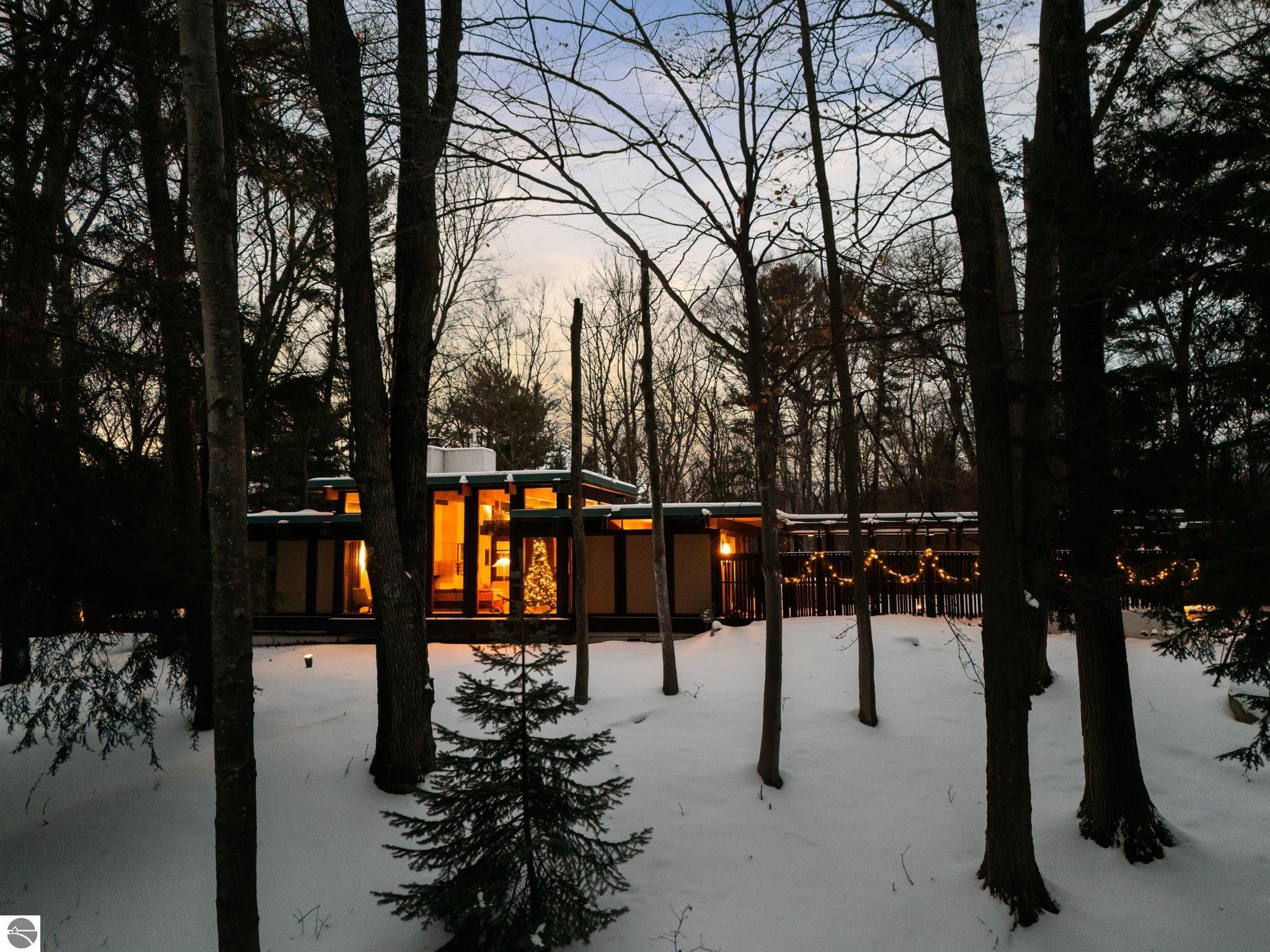 2991 Ishpeming Trail