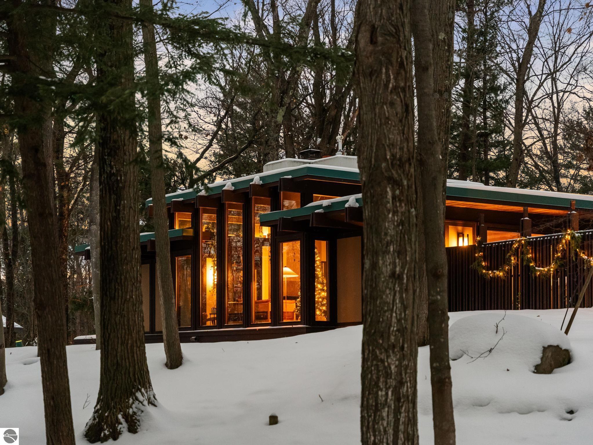 2991 Ishpeming Trail