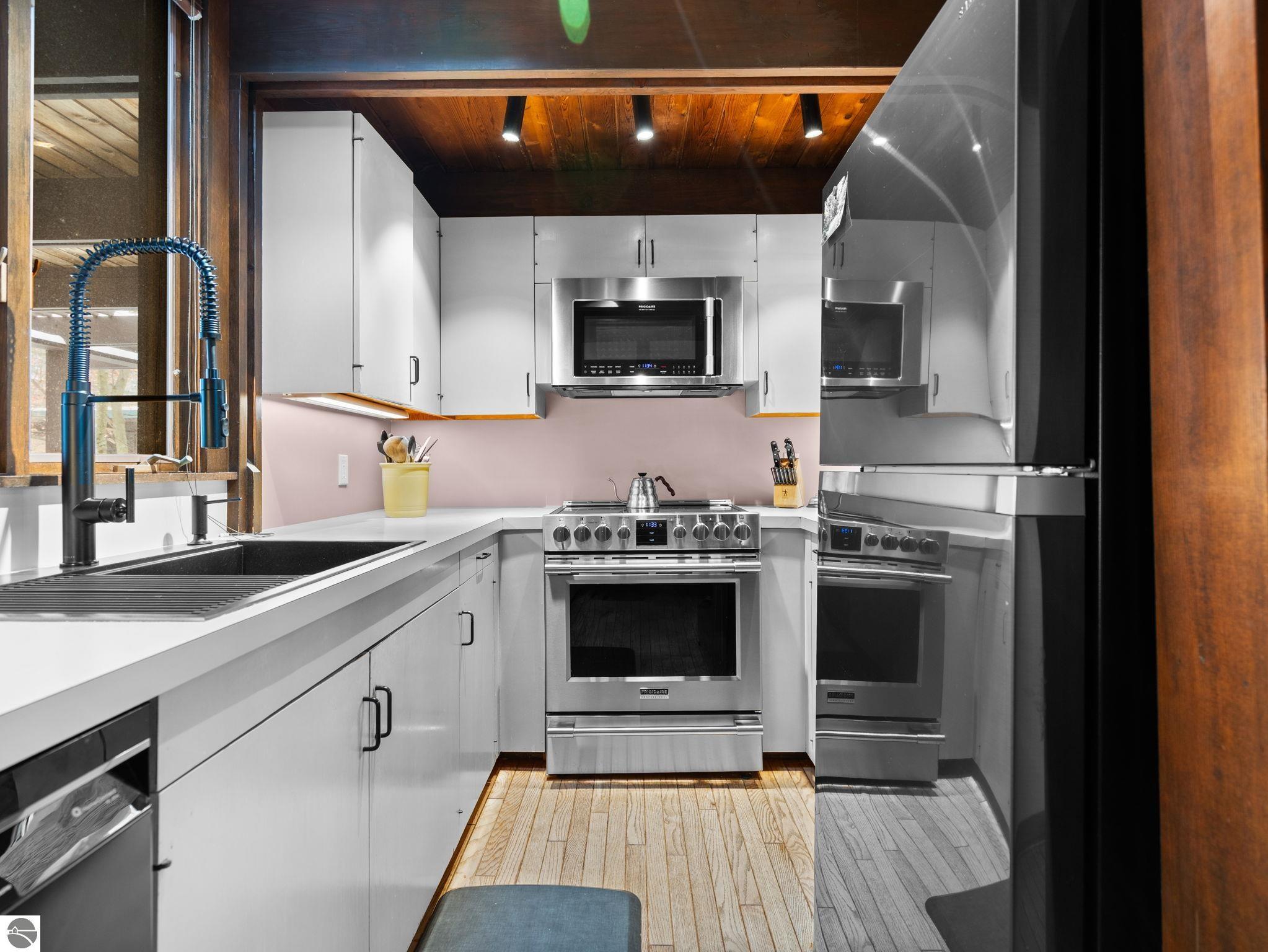 2991 Ishpeming Trail