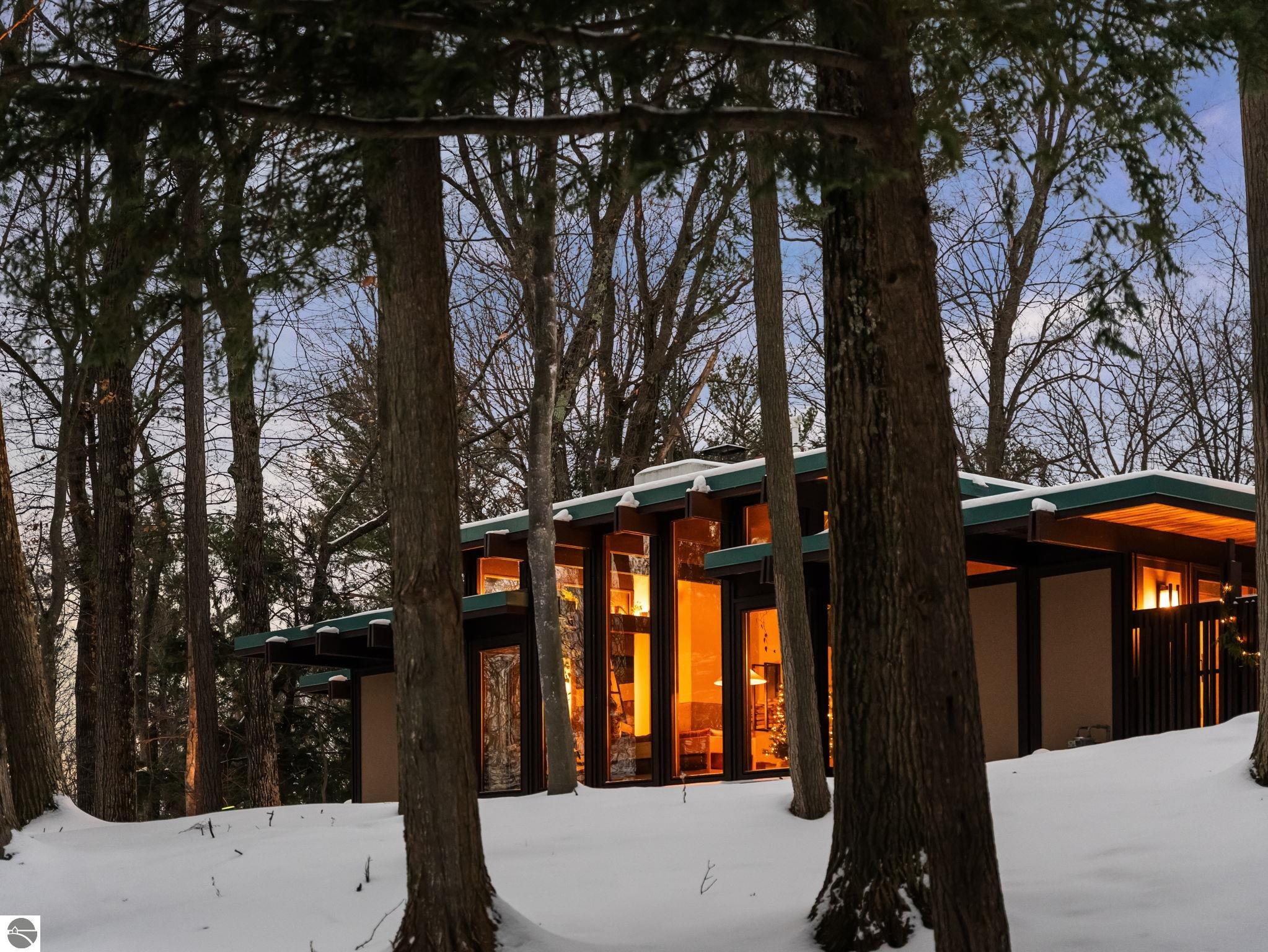 2991 Ishpeming Trail