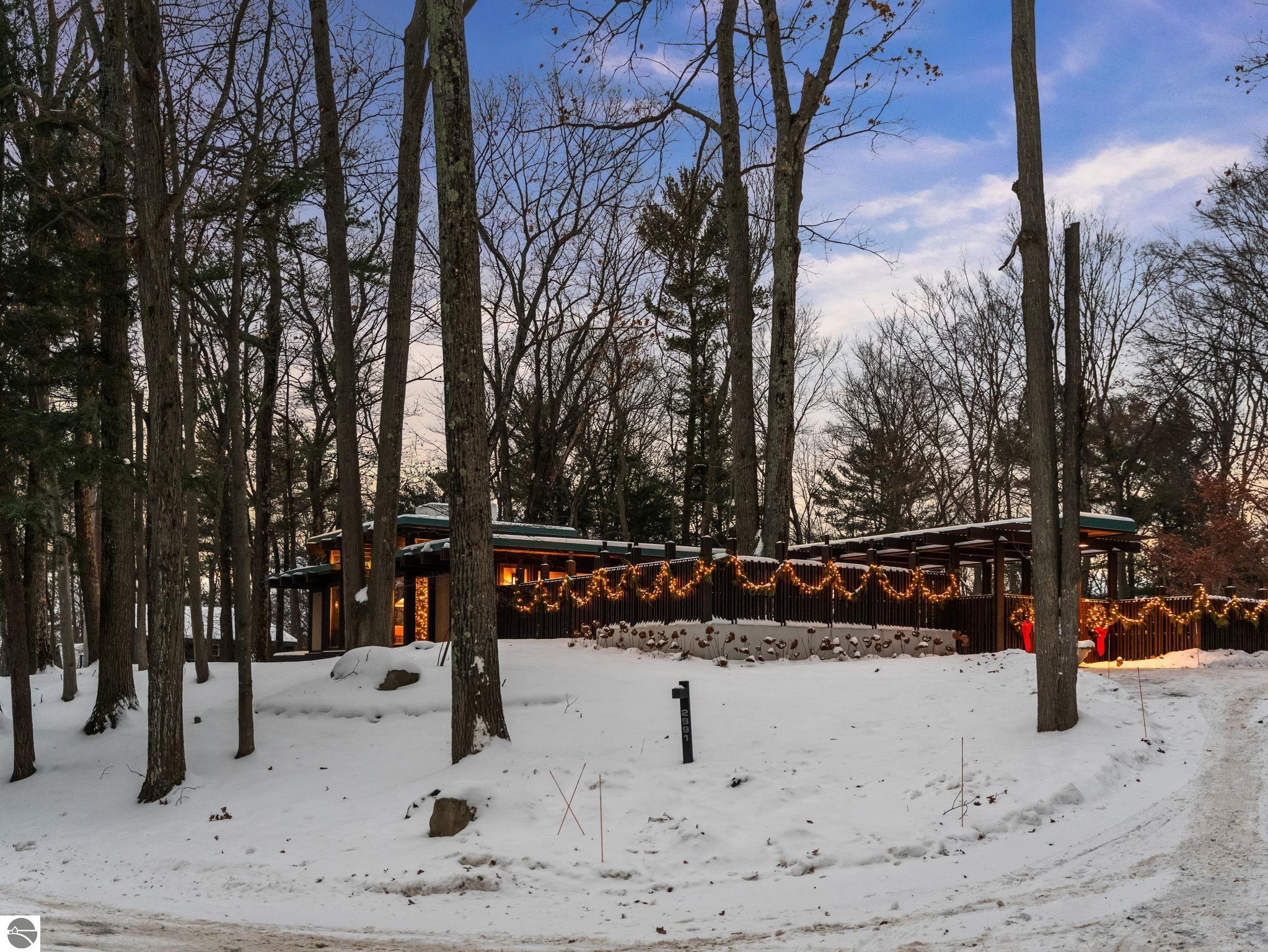 2991 Ishpeming Trail