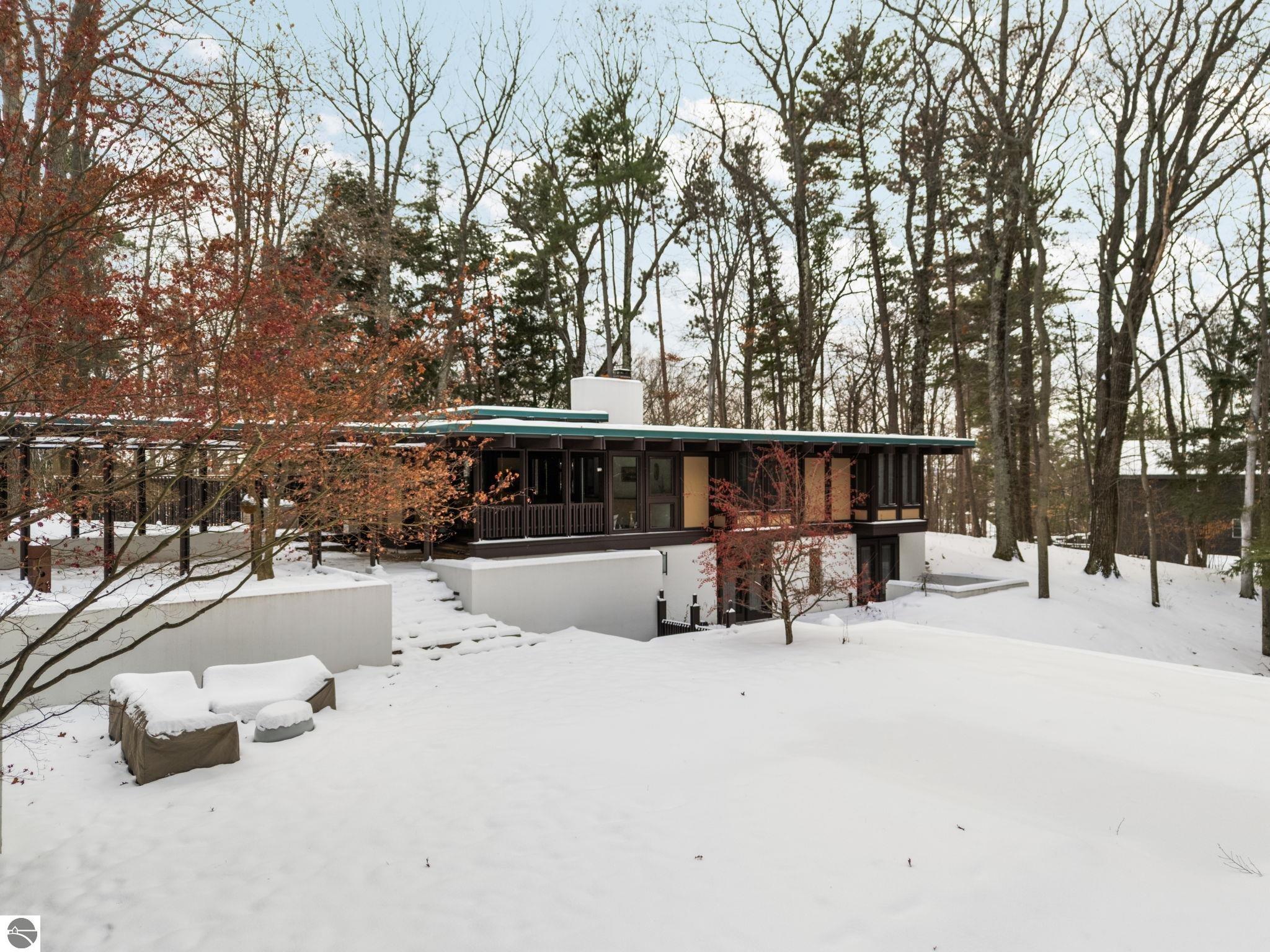 2991 Ishpeming Trail
