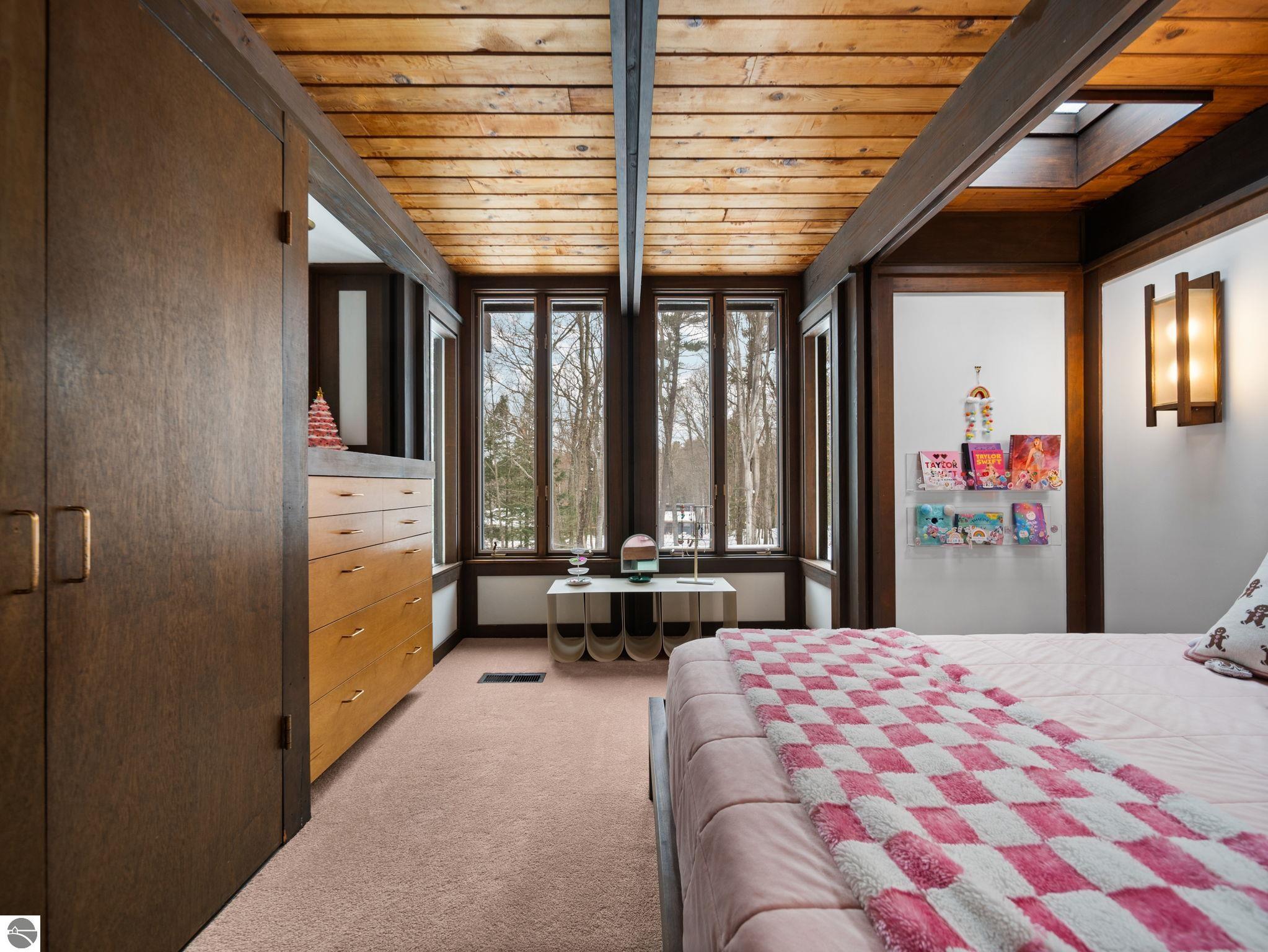 2991 Ishpeming Trail