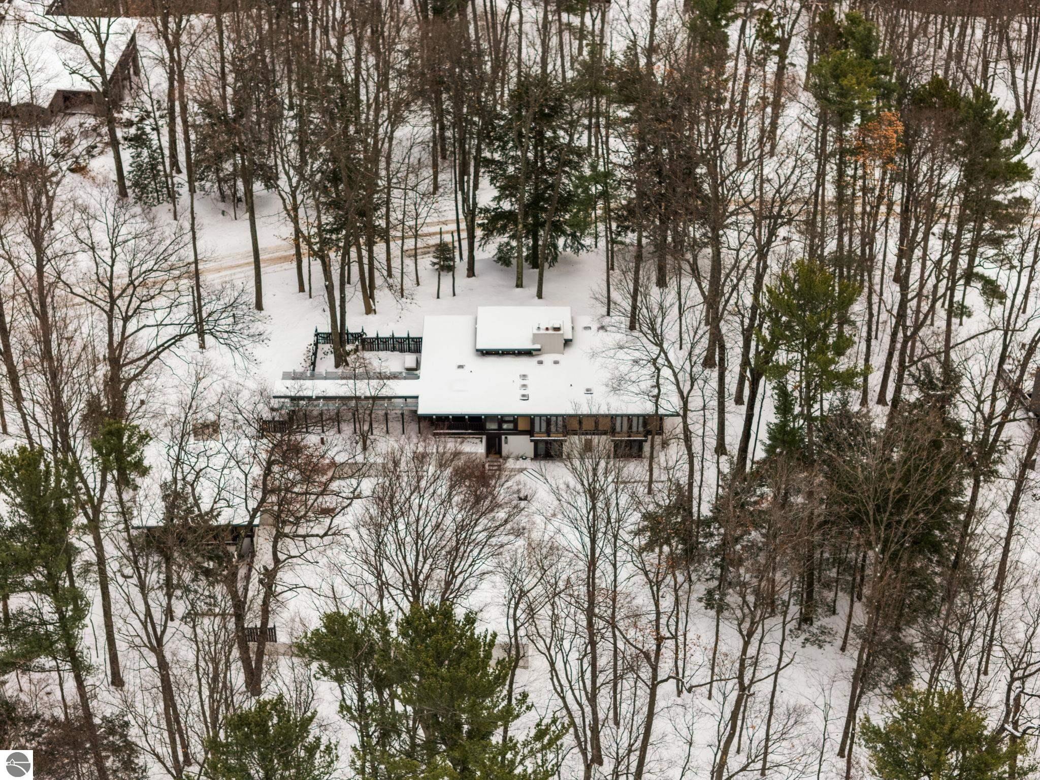 2991 Ishpeming Trail