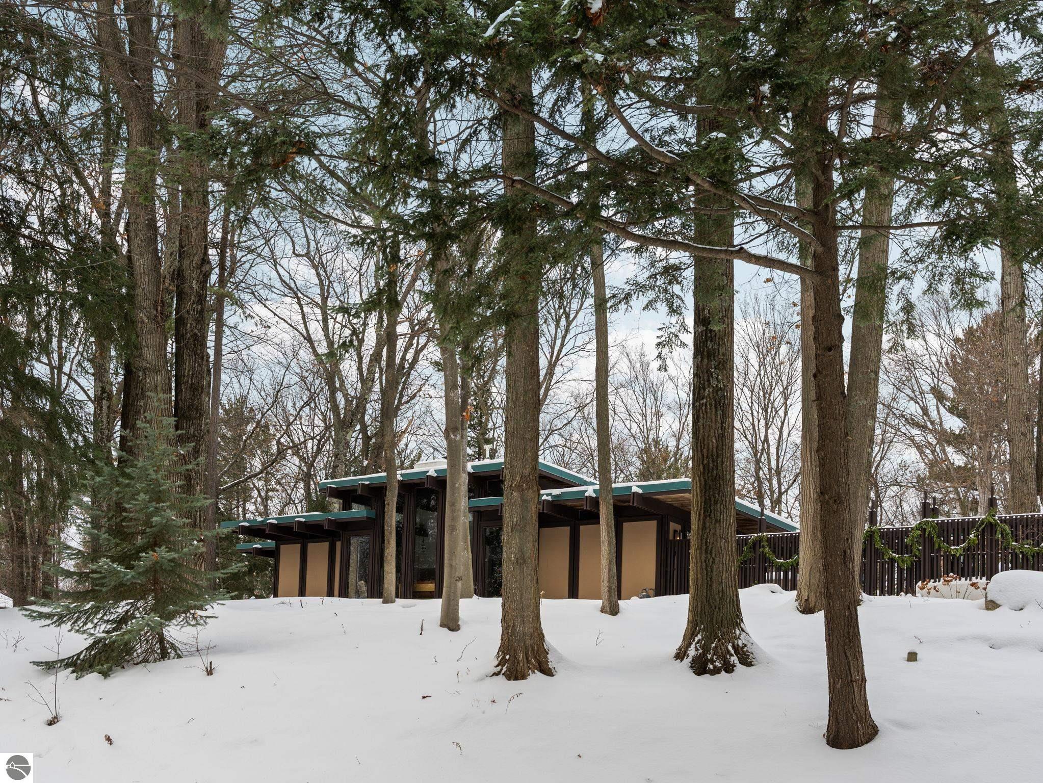 2991 Ishpeming Trail