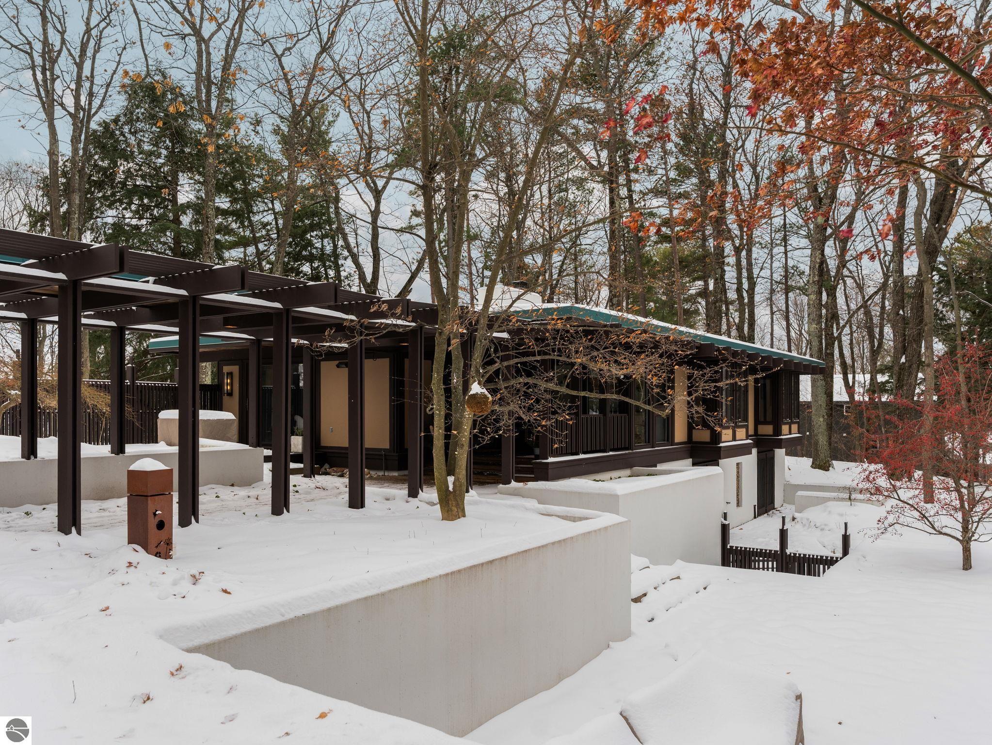 2991 Ishpeming Trail