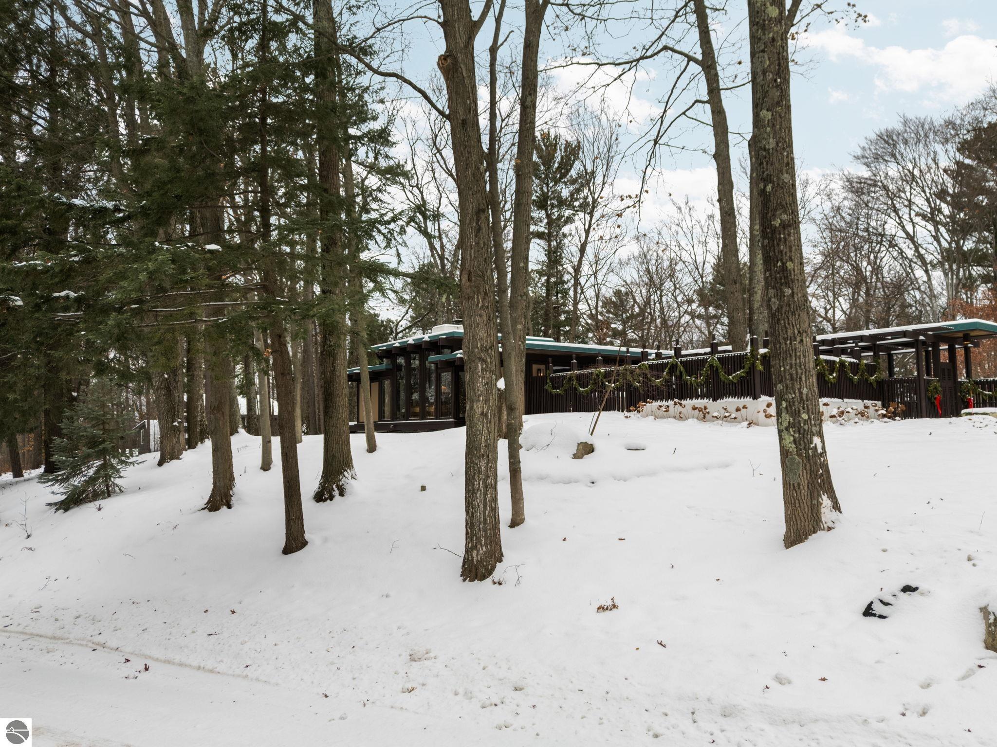 2991 Ishpeming Trail