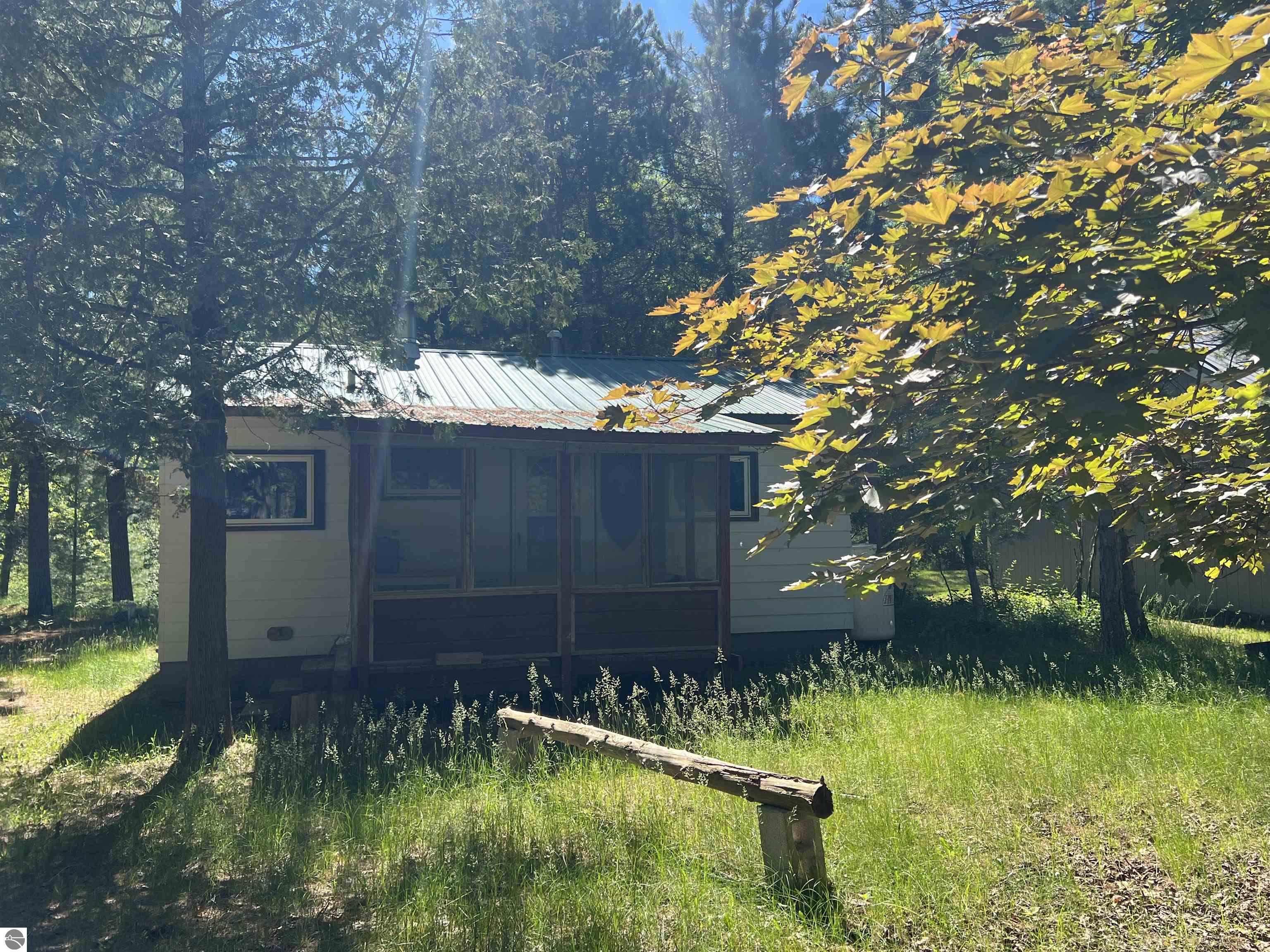 9769 Parrot Circle