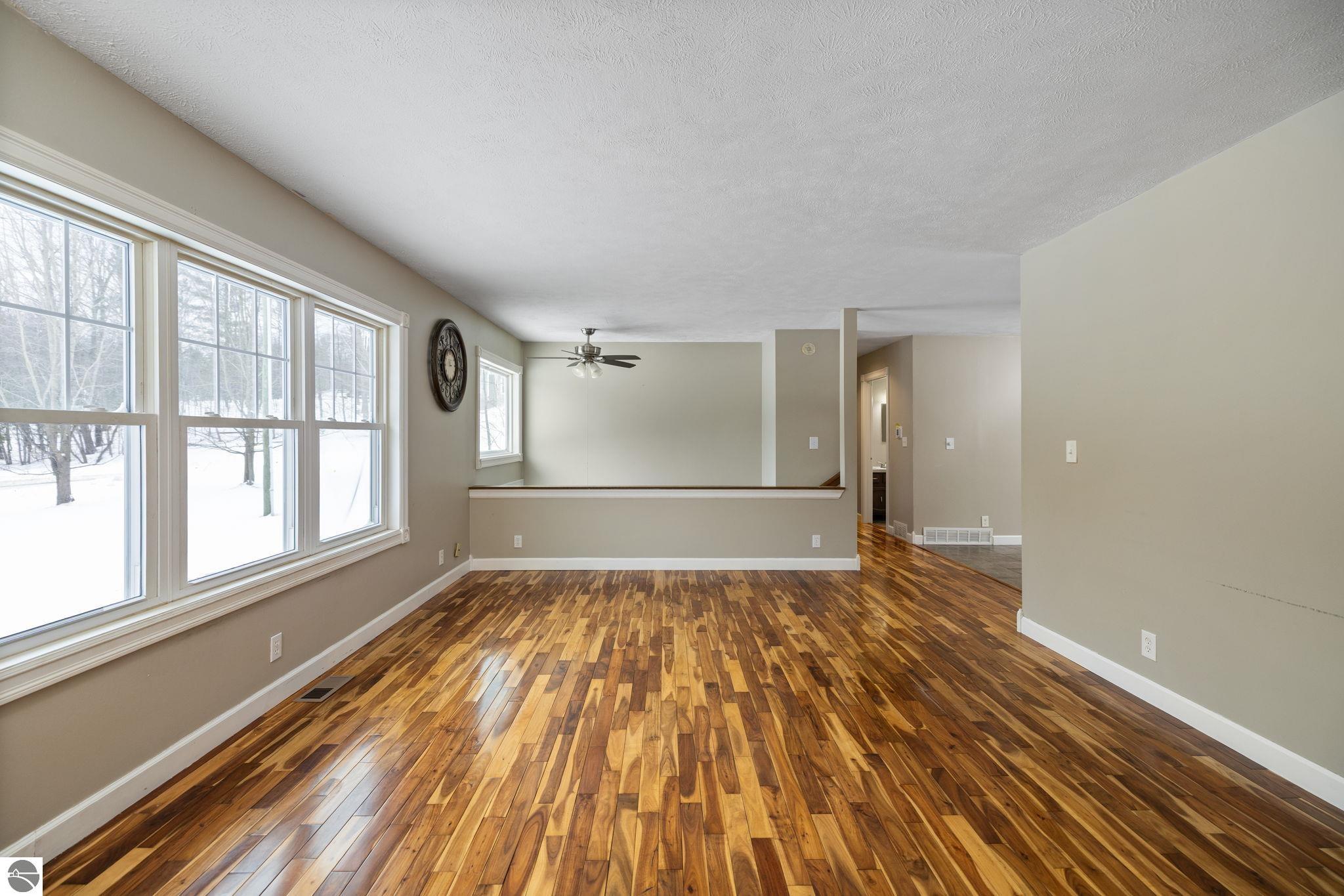 3303 Columbine Court