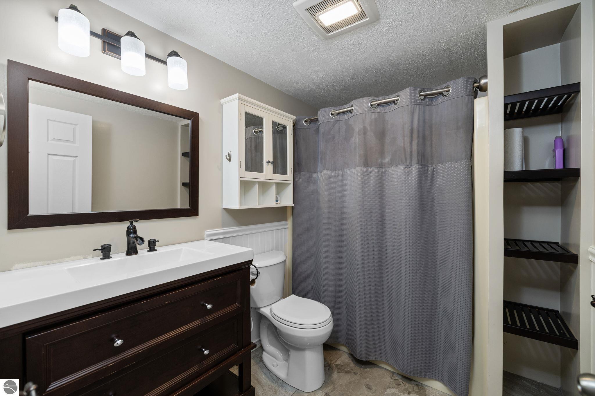 3303 Columbine Court
