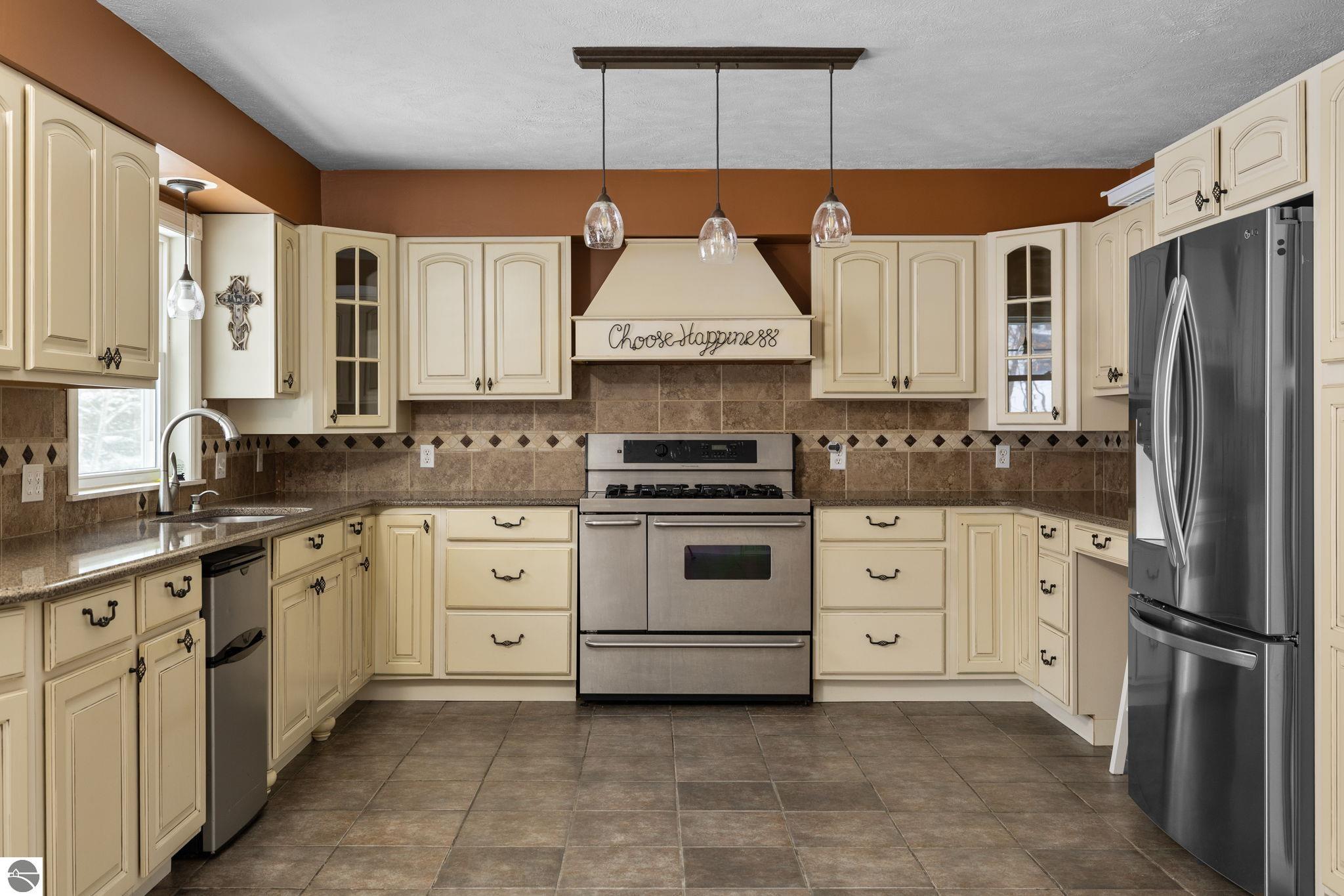 3303 Columbine Court