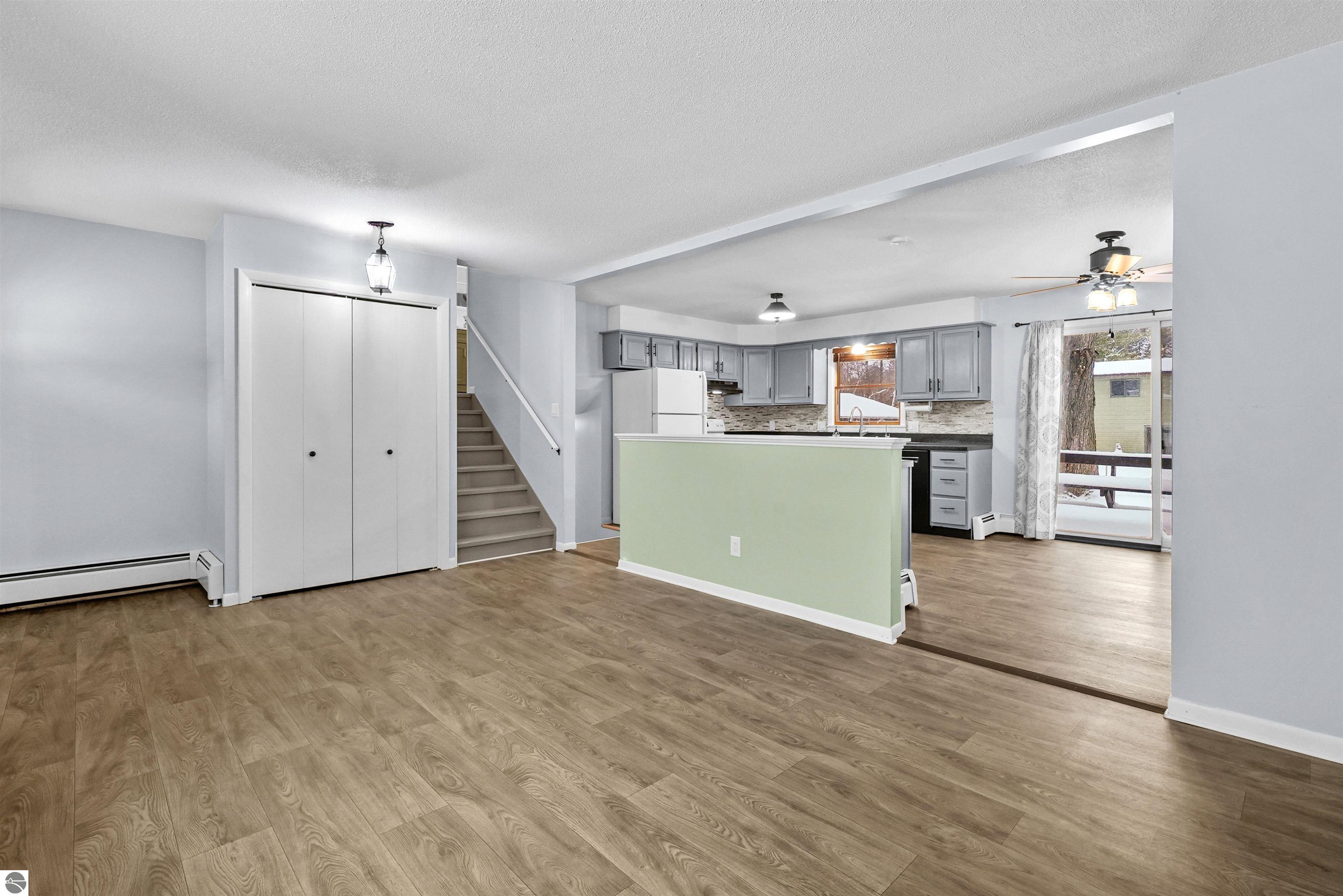 10670 E Pico Drive