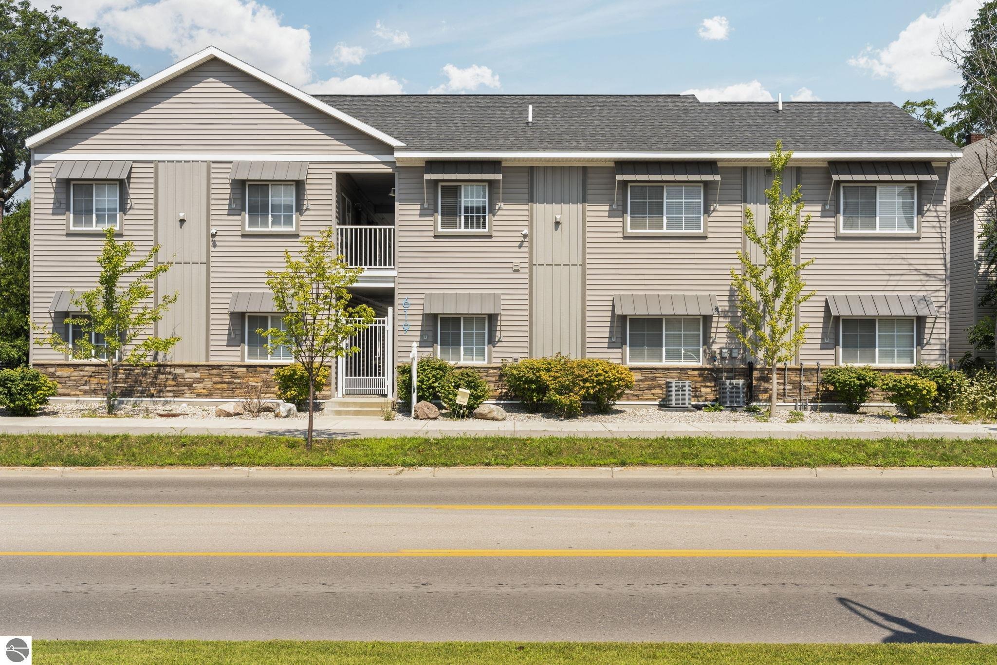 619 E Eighth Street # 10