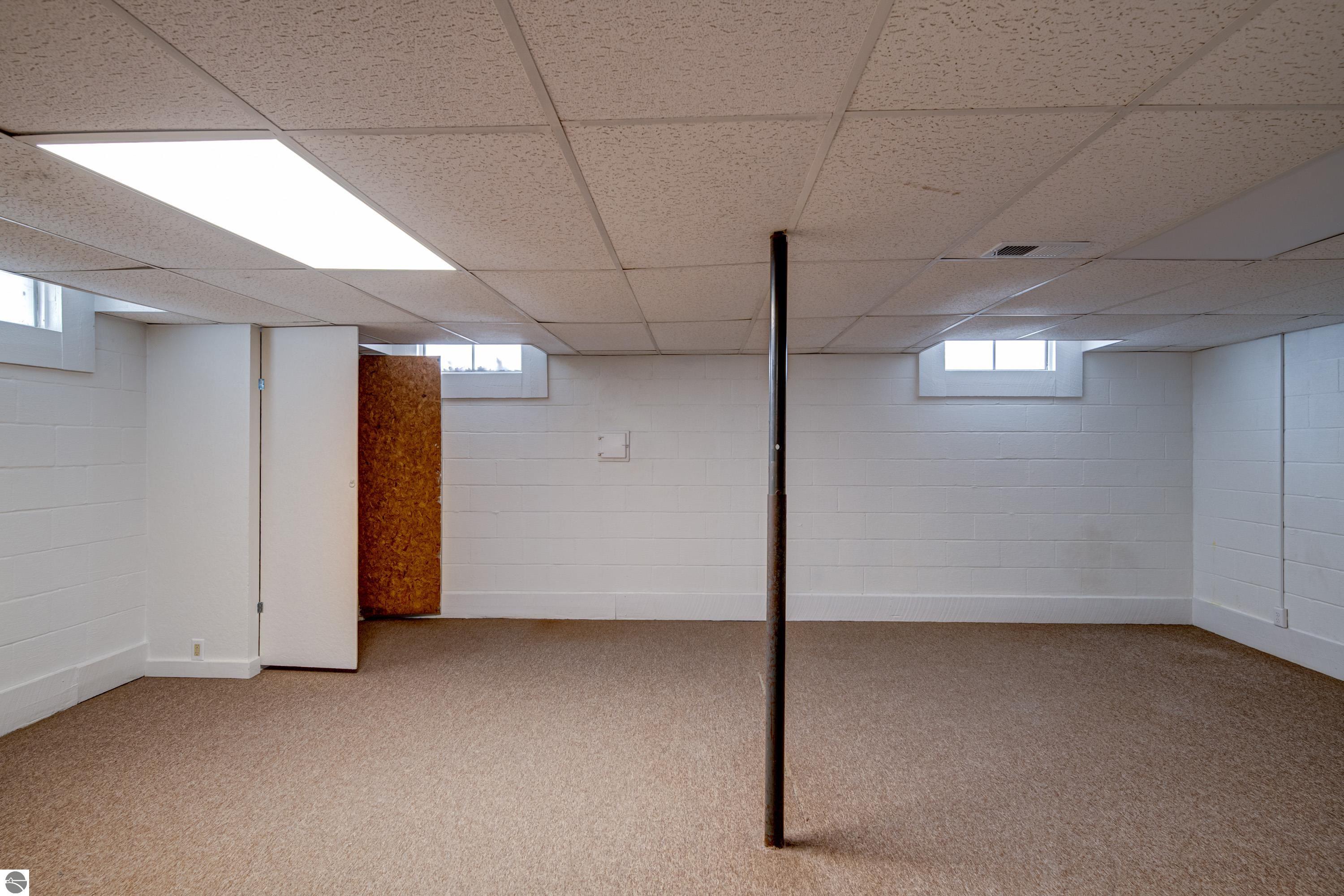 1021 W Kalkaska Road