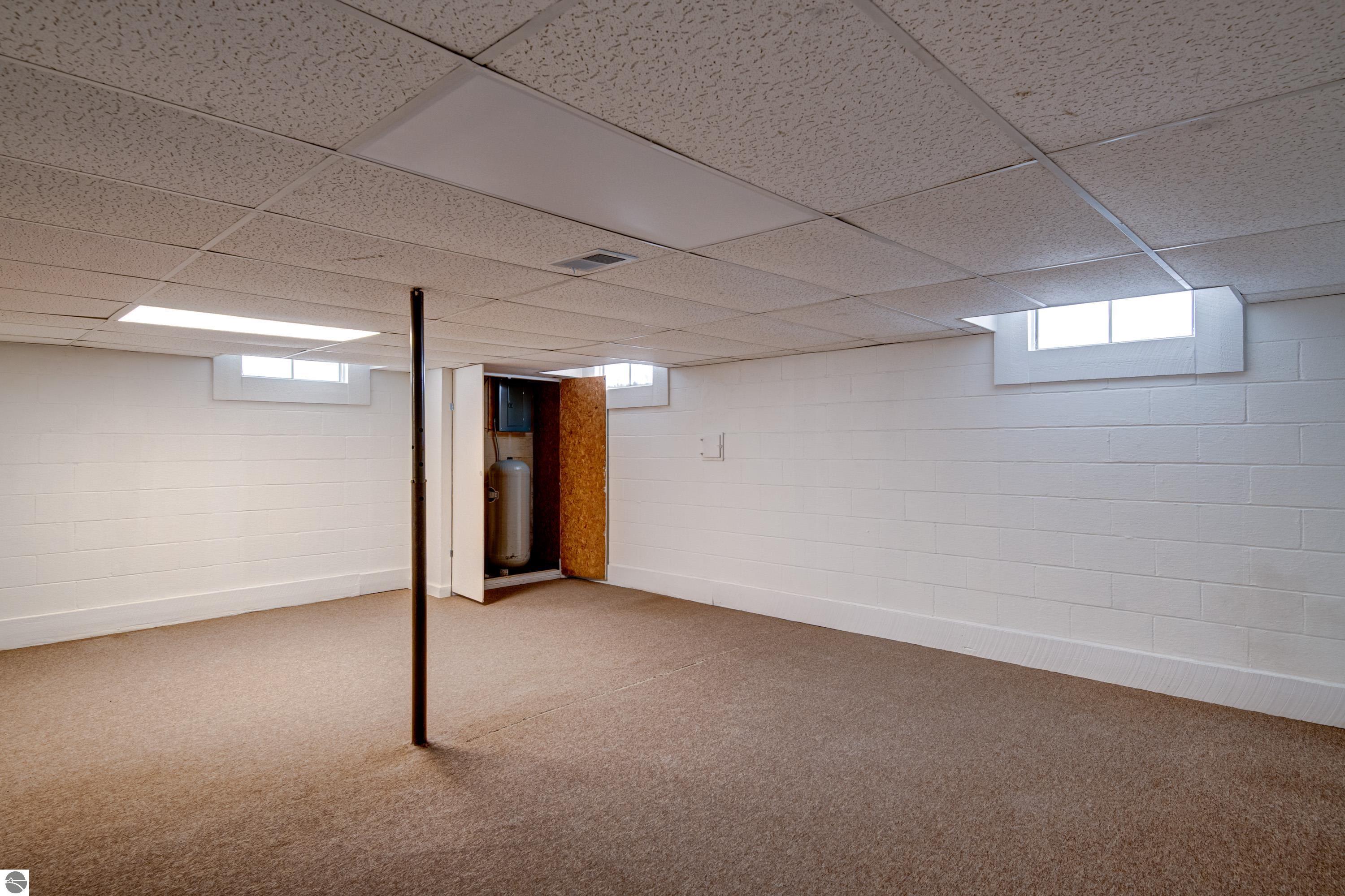 1021 W Kalkaska Road