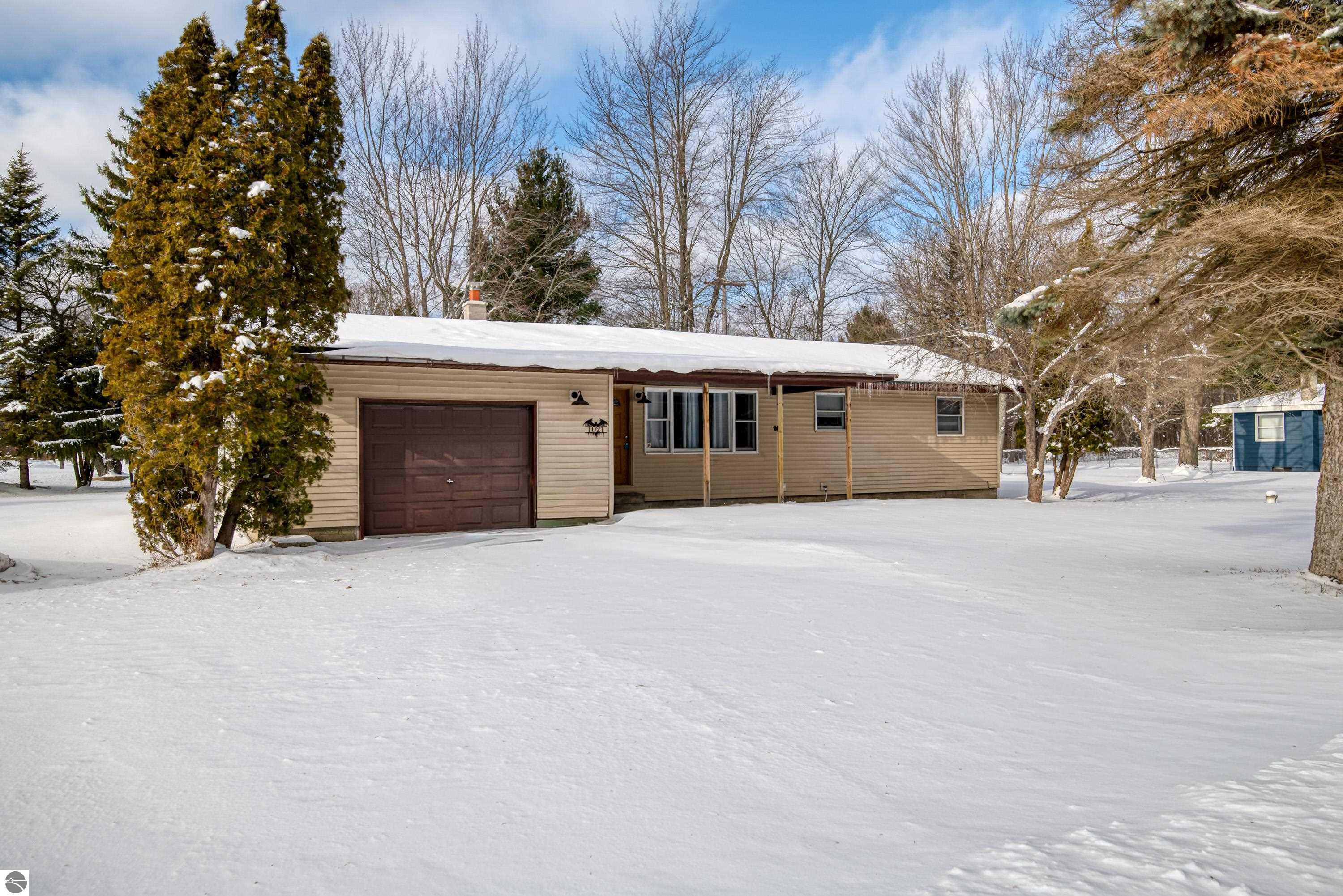 1021 W Kalkaska Road