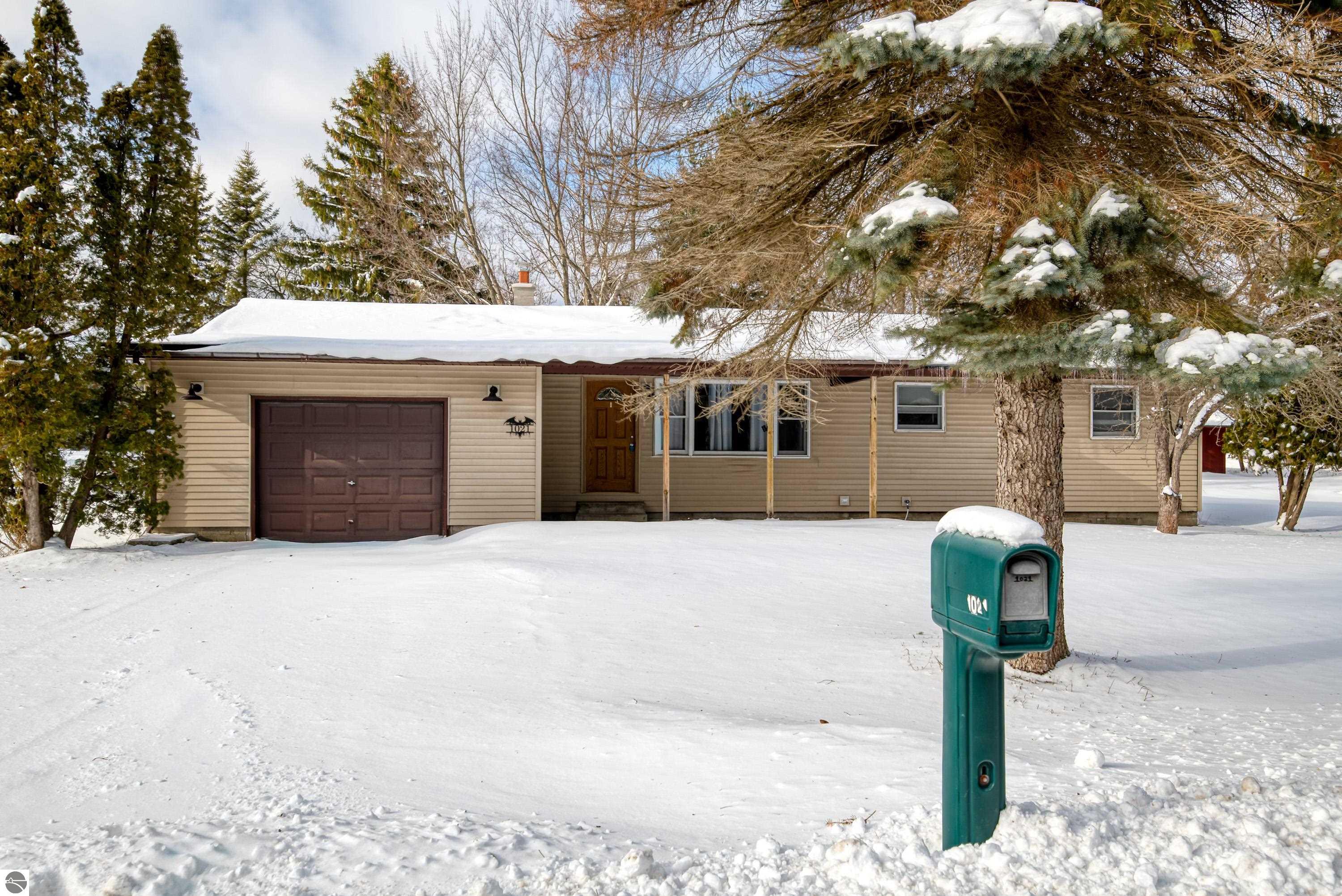 1021 W Kalkaska Road