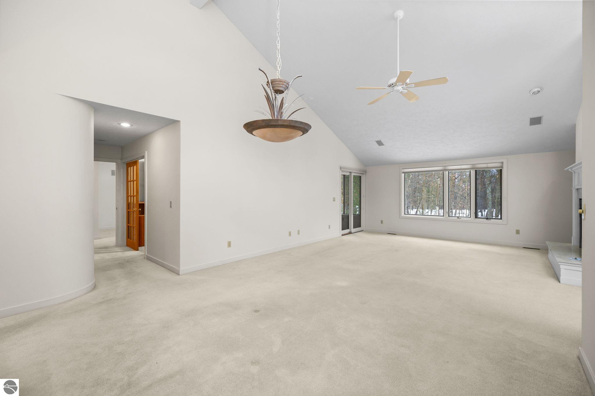 6550 Mission Ridge