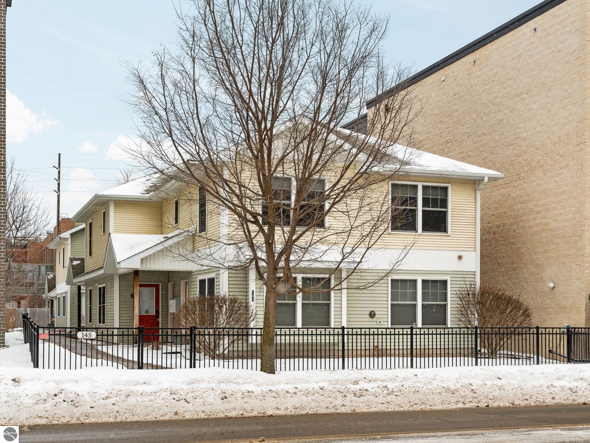 143 E Eighth Street # 103