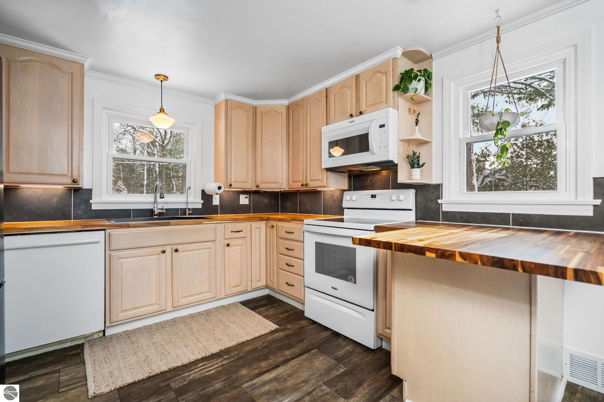 356 Huron