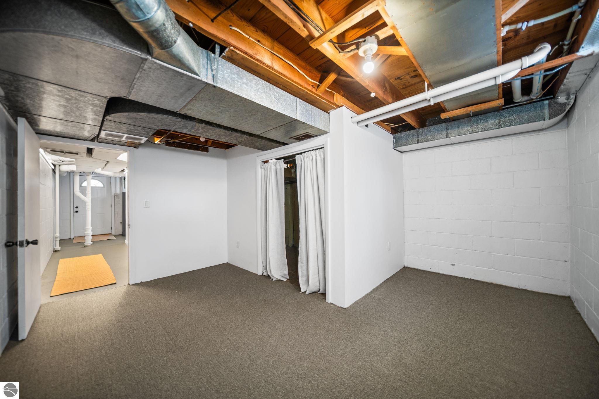 356 Huron