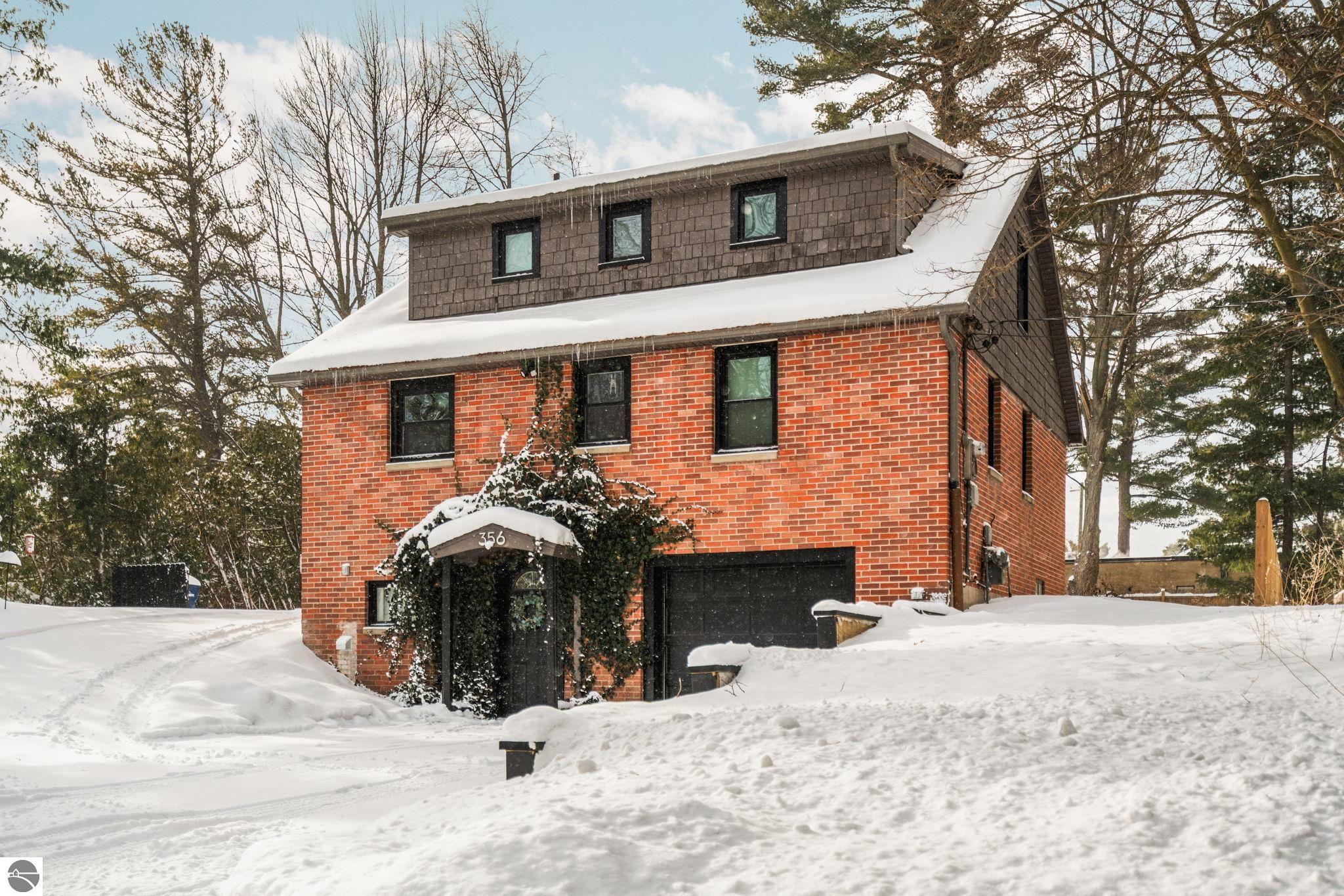 356 Huron