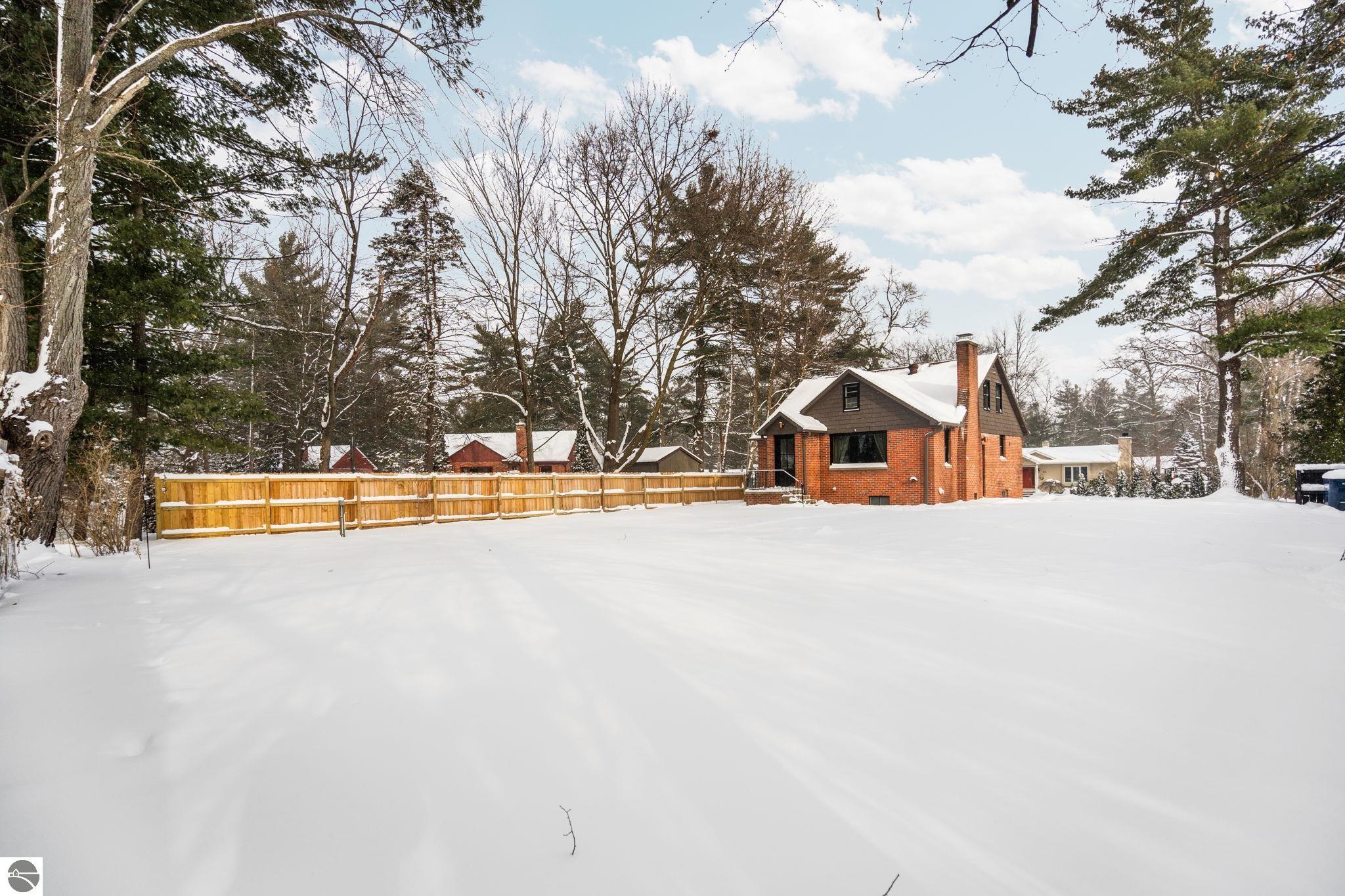 356 Huron