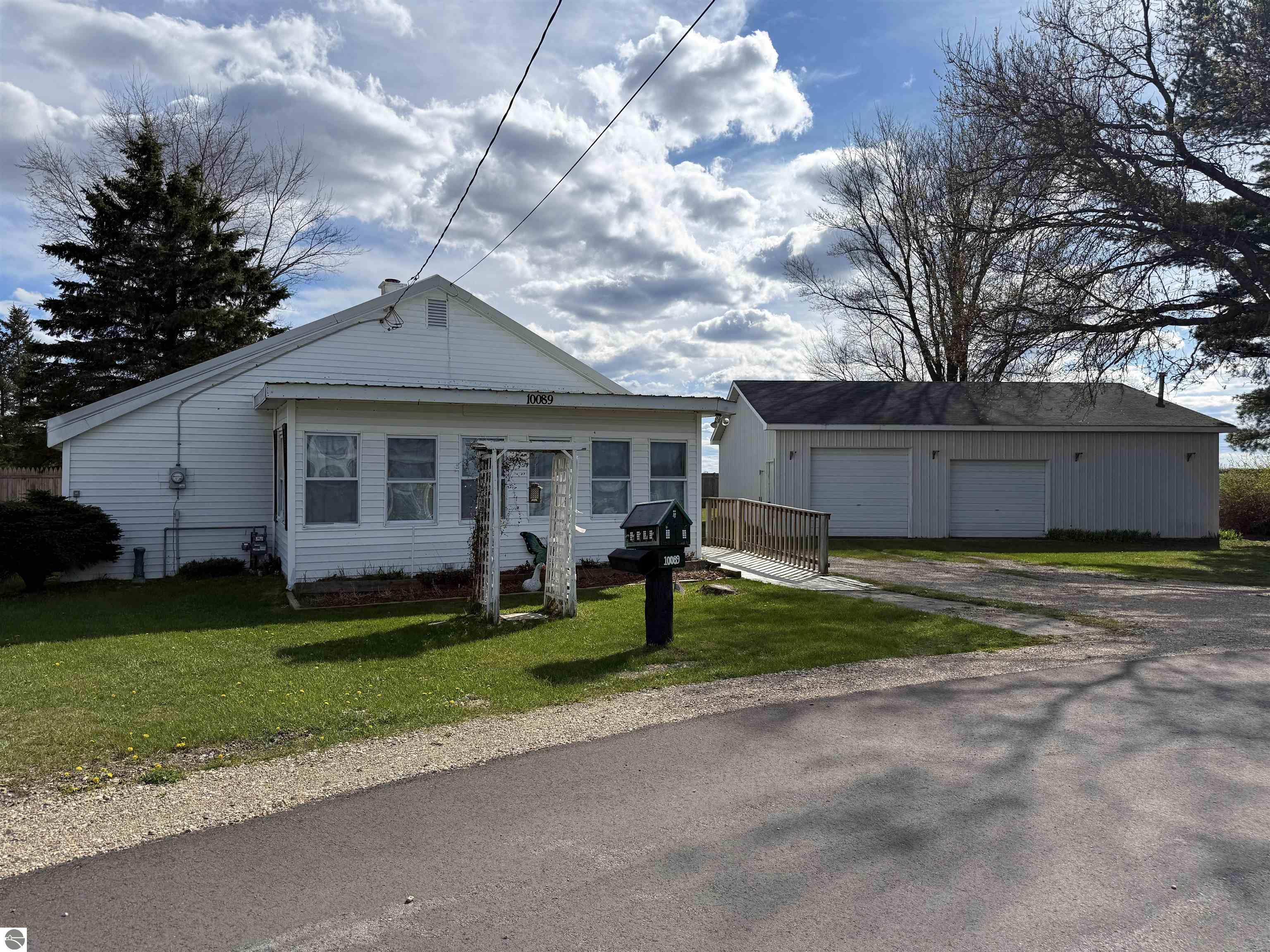 10089 Otis Drive