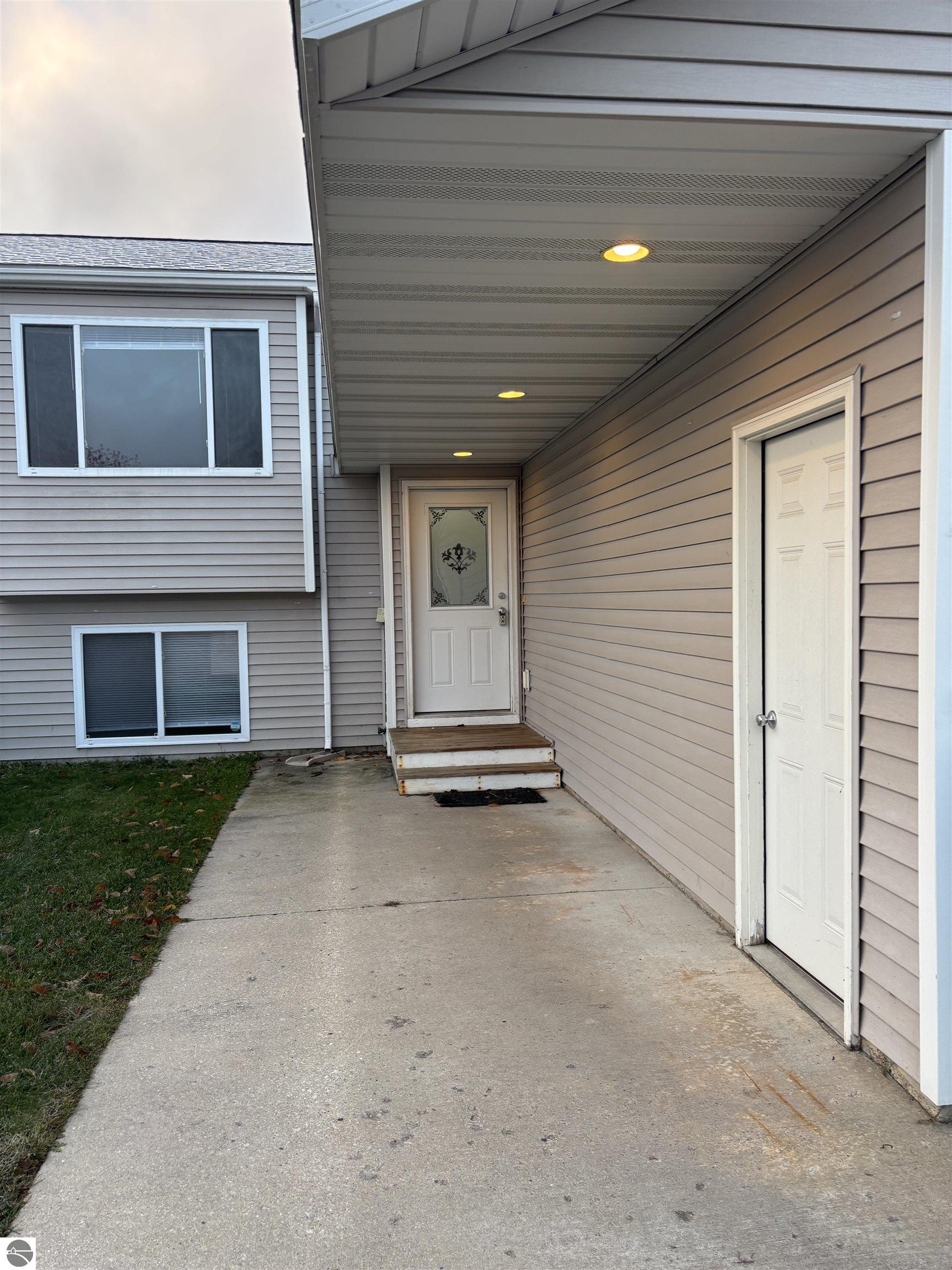 2473 & 2481 Woodcock Lane