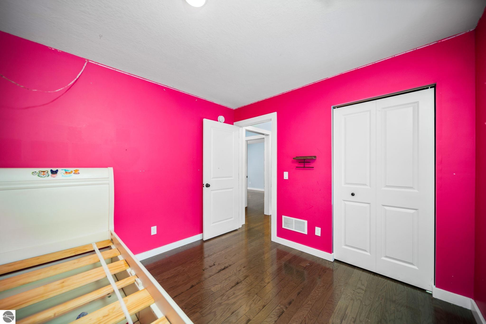 9550 N Manitou Trail