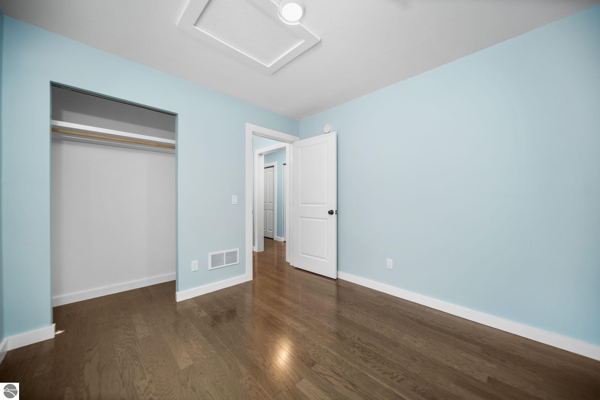 9550 N Manitou Trail