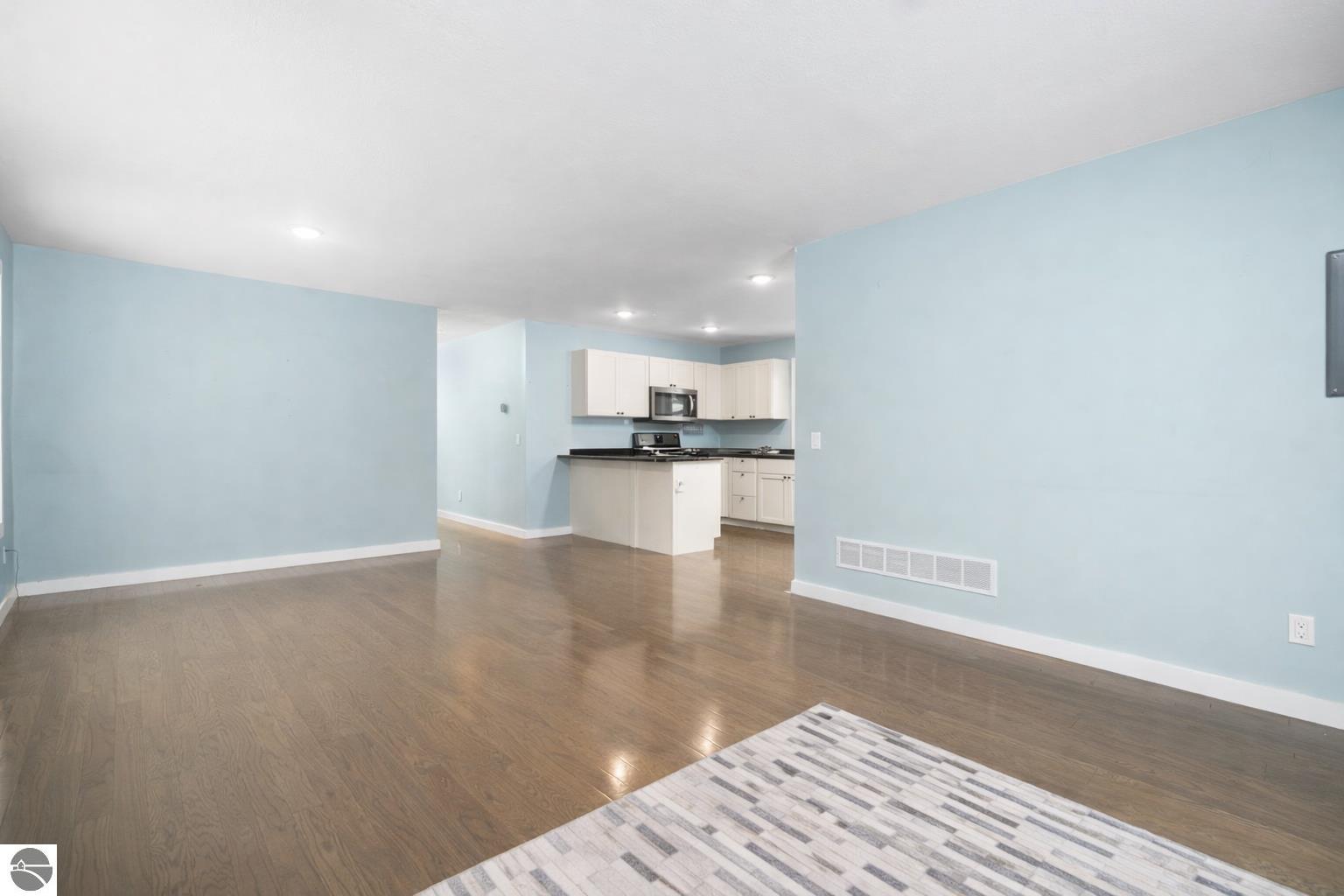 9550 N Manitou Trail