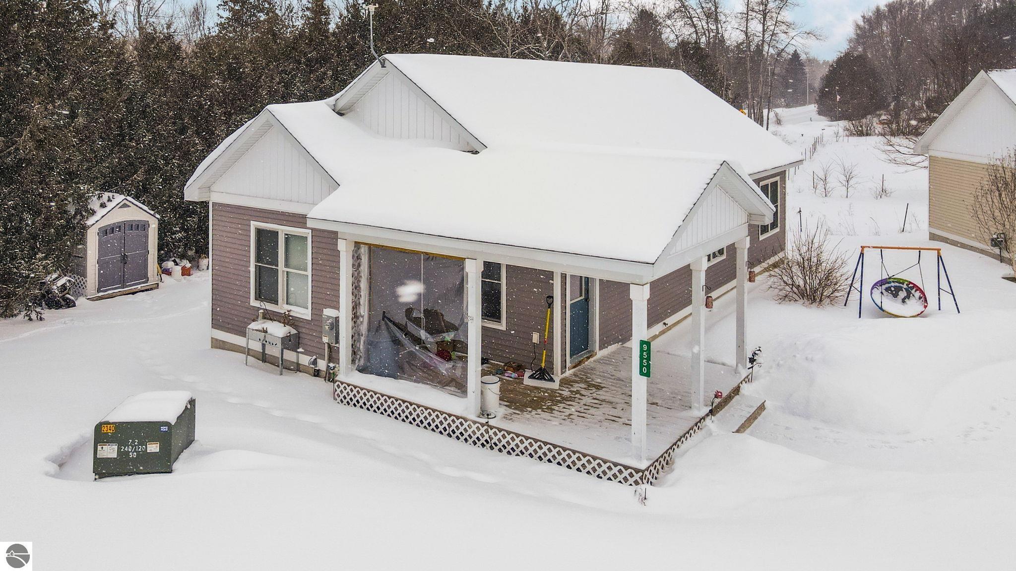 9550 N Manitou Trail
